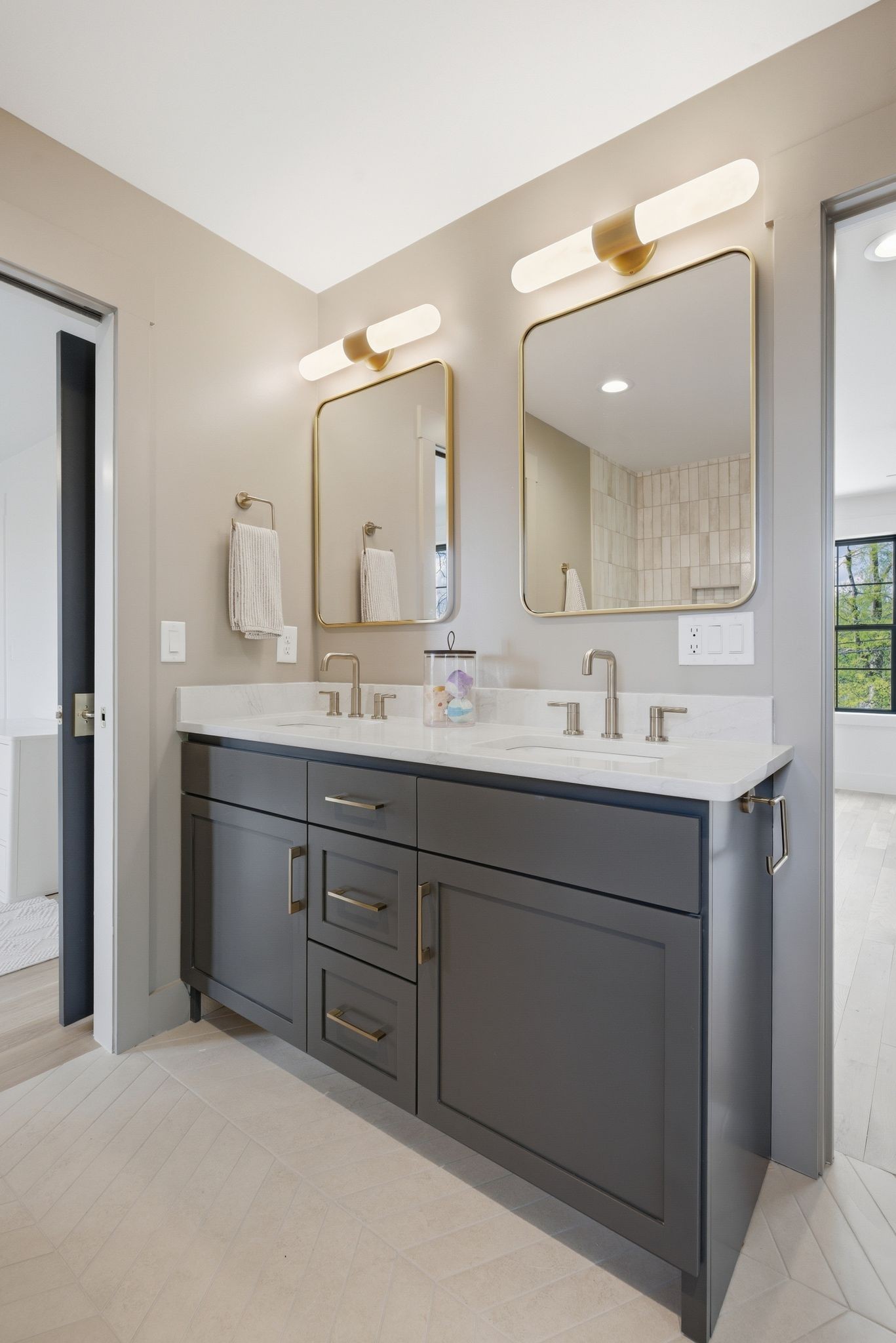 8811 Old Charlotte Pike