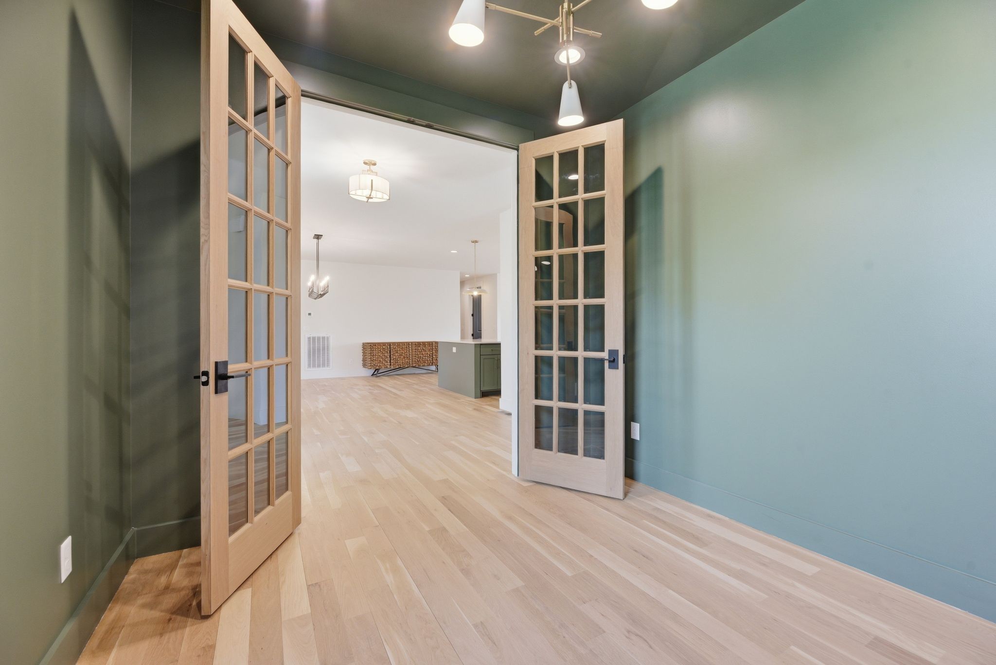 8811 Old Charlotte Pike