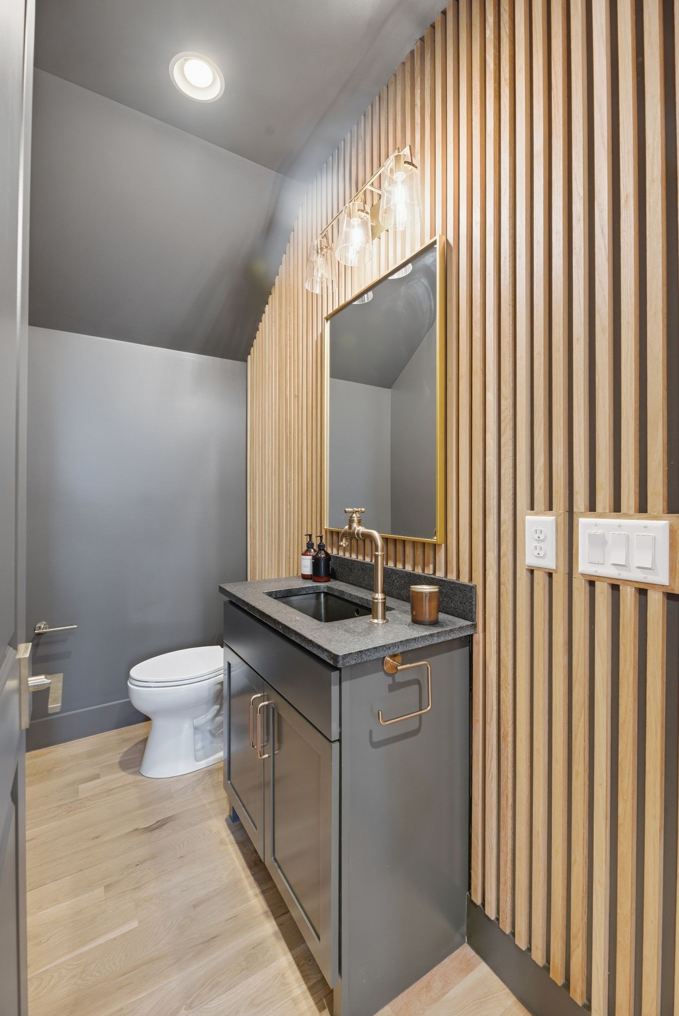 8811 Old Charlotte Pike