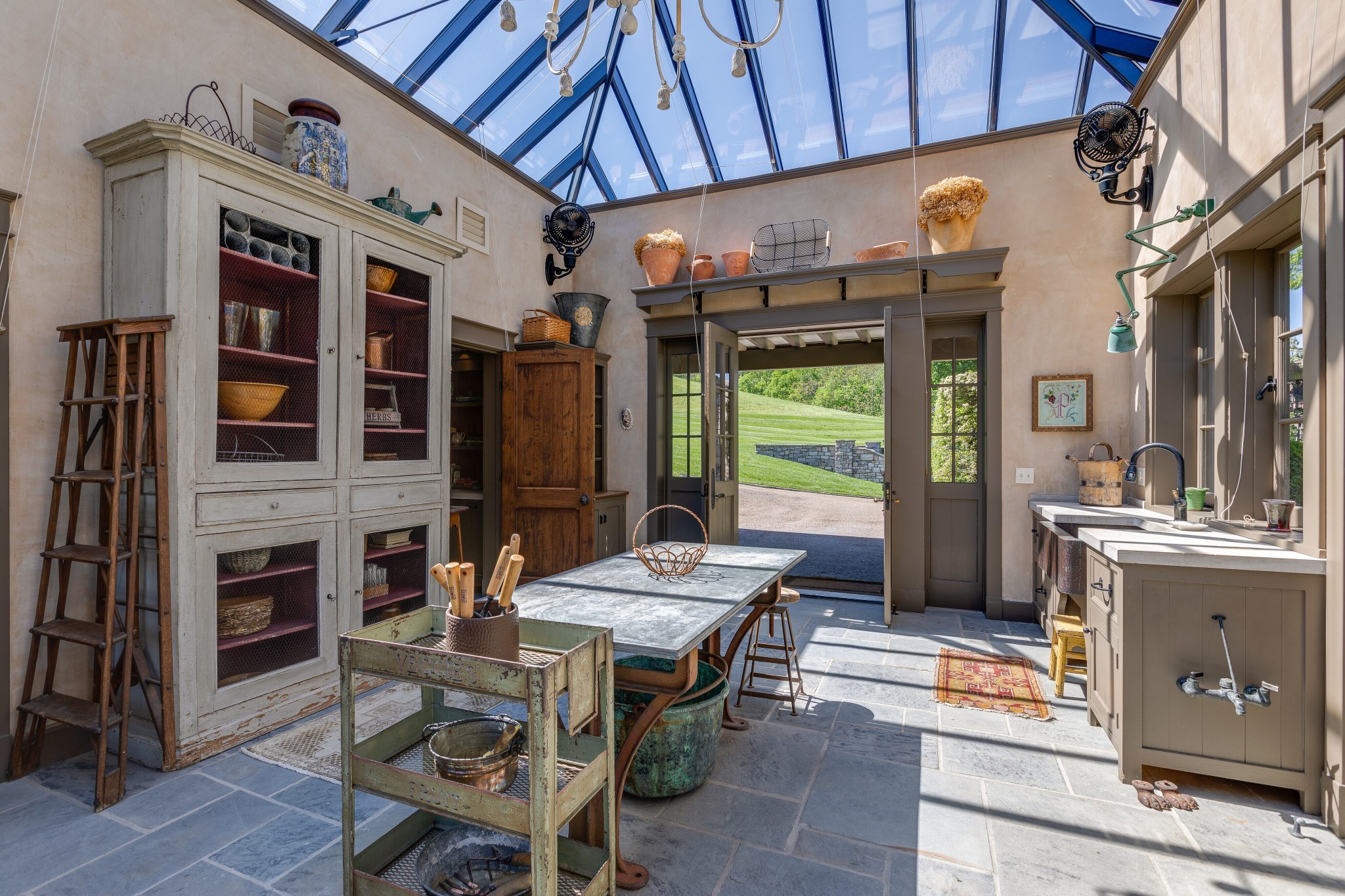 5476 Leipers Creek Rd