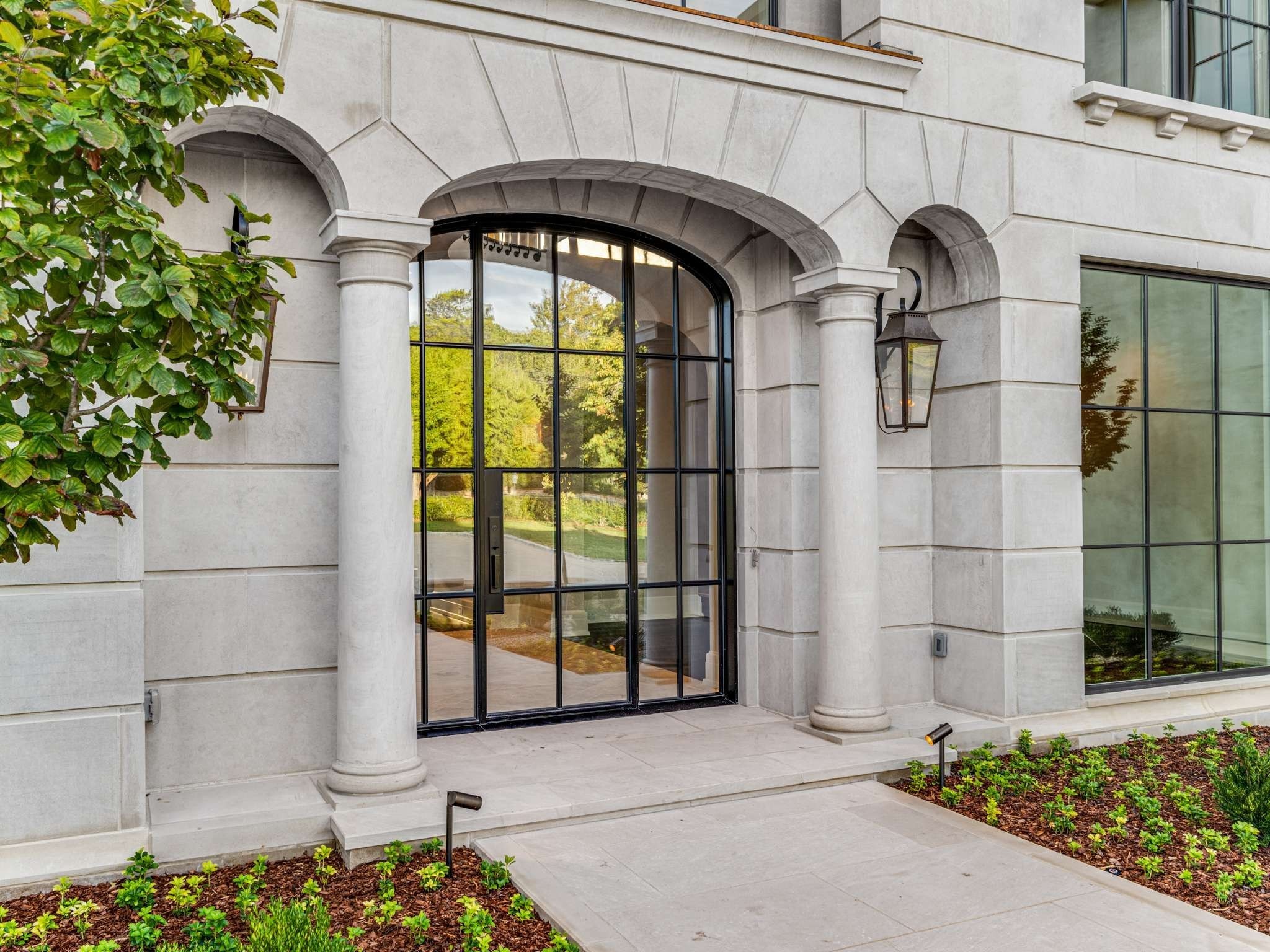 533 Belle Meade Blvd