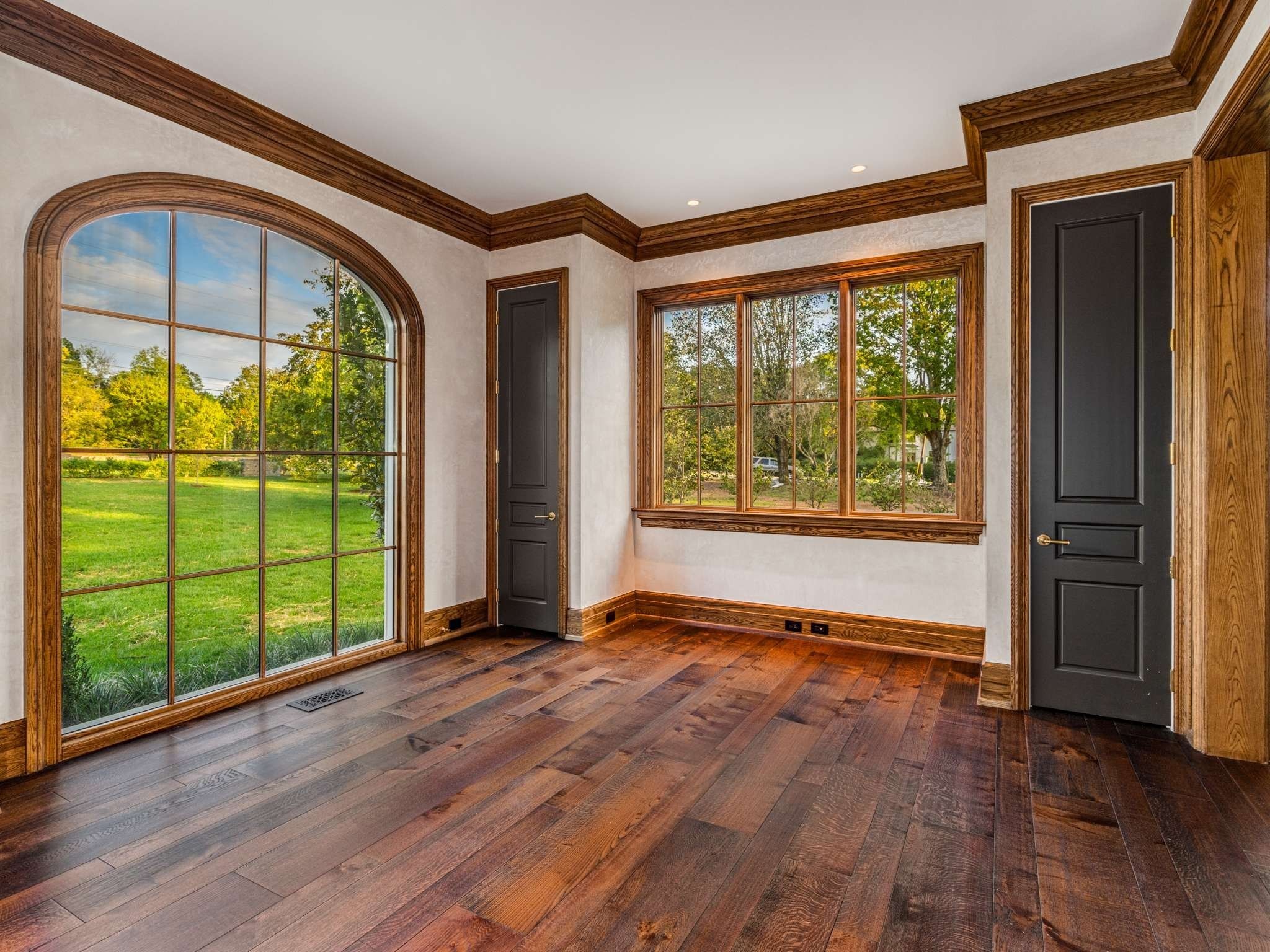 533 Belle Meade Blvd