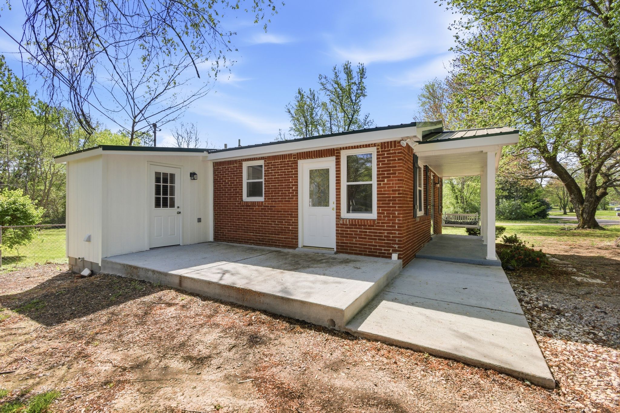 1021 Preston Dr