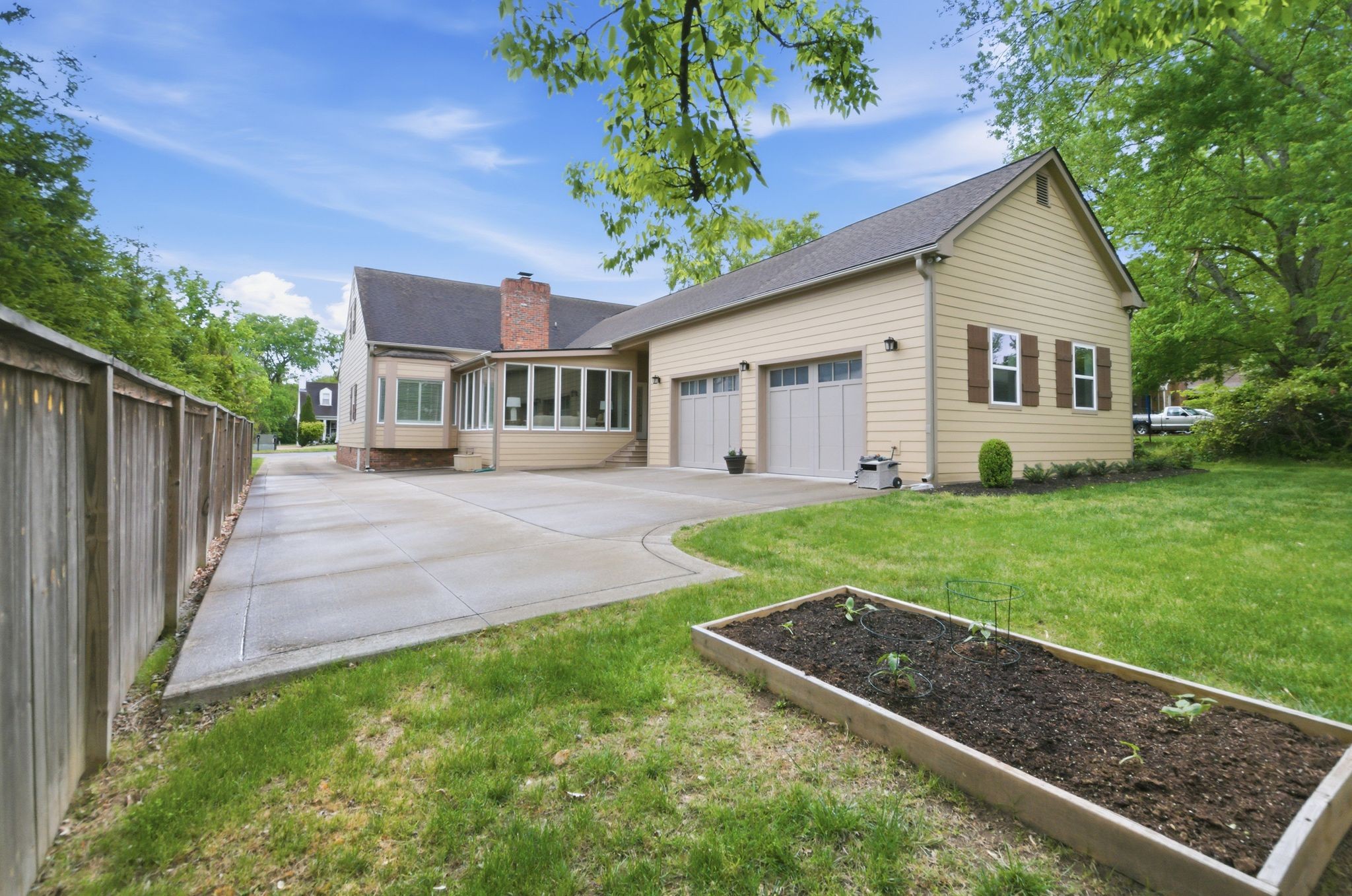 6006 Foxborough Sq, E