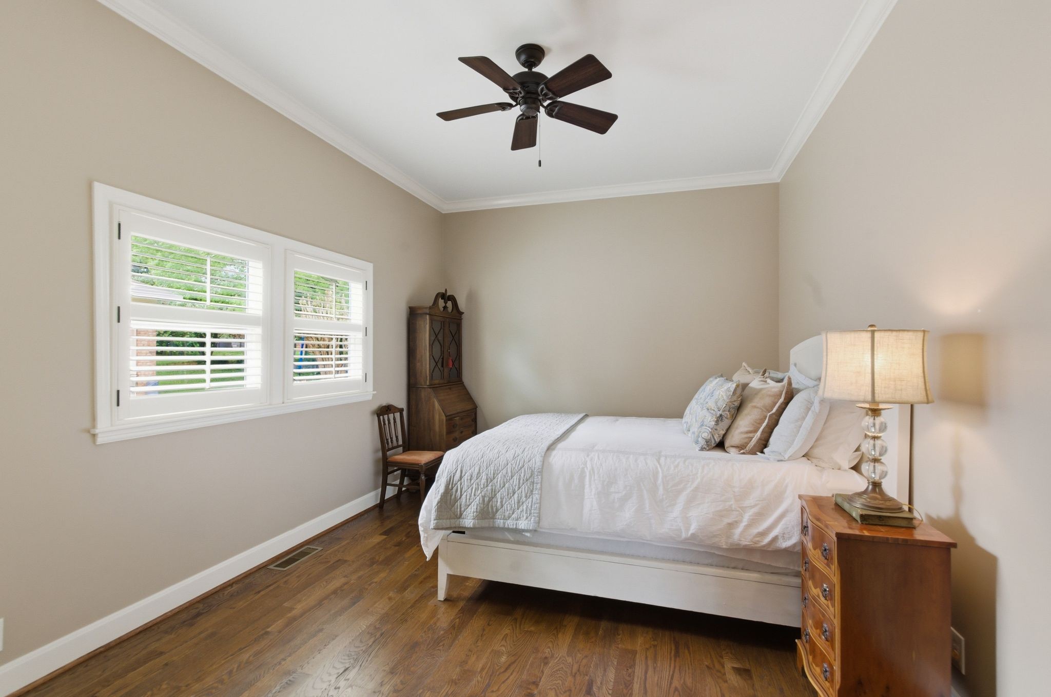 6006 Foxborough Sq, E