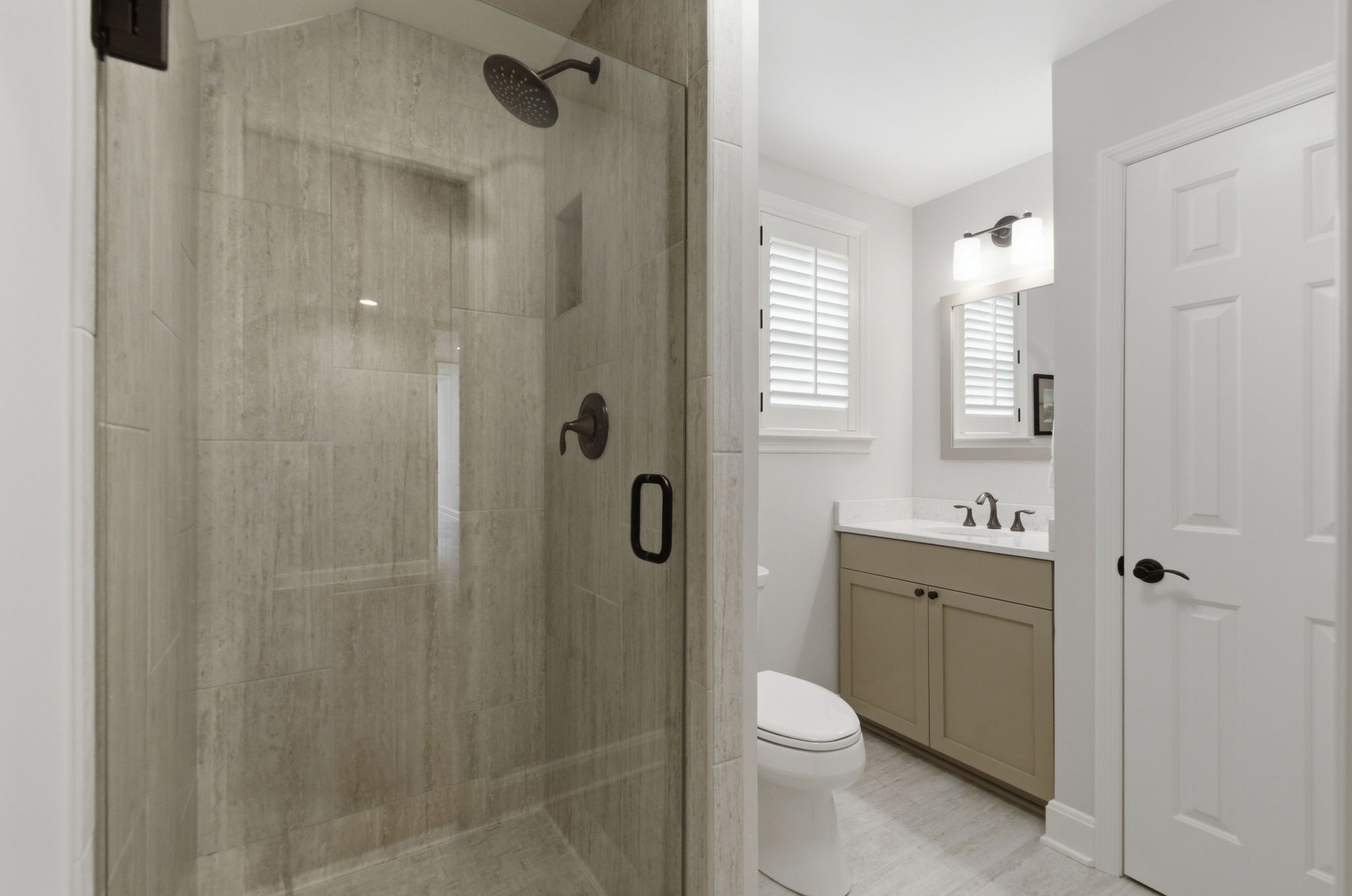 6006 Foxborough Sq, E