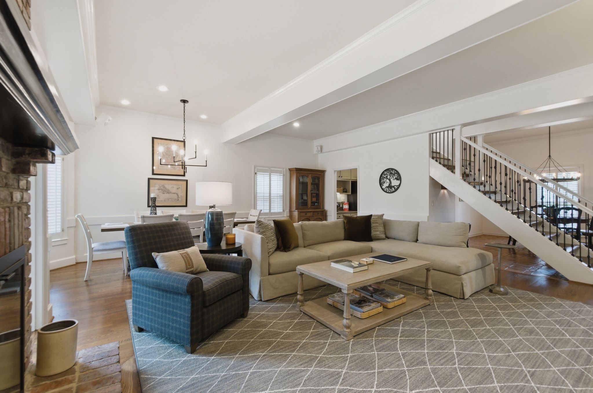 6006 Foxborough Sq, E