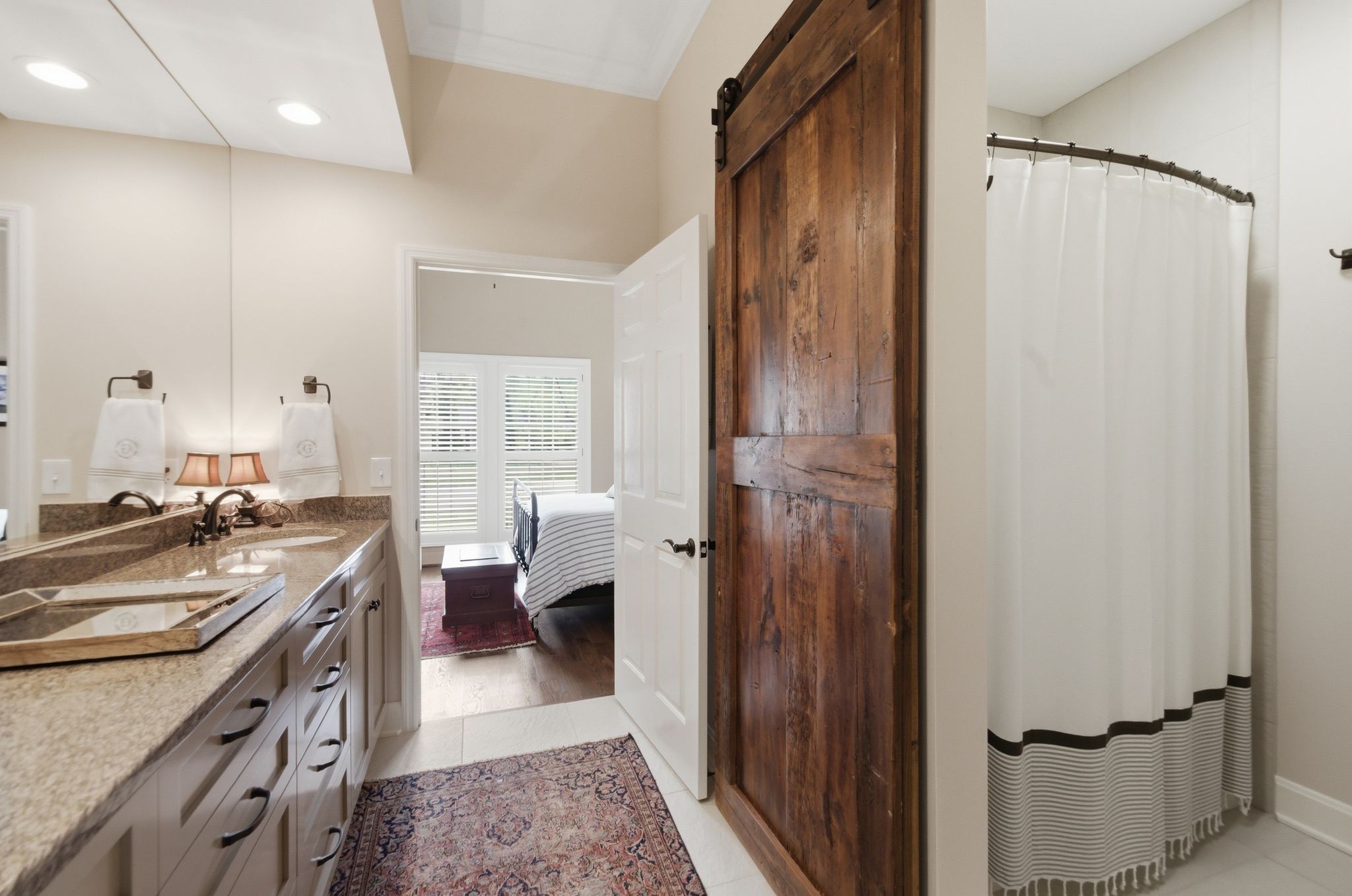 6006 Foxborough Sq, E