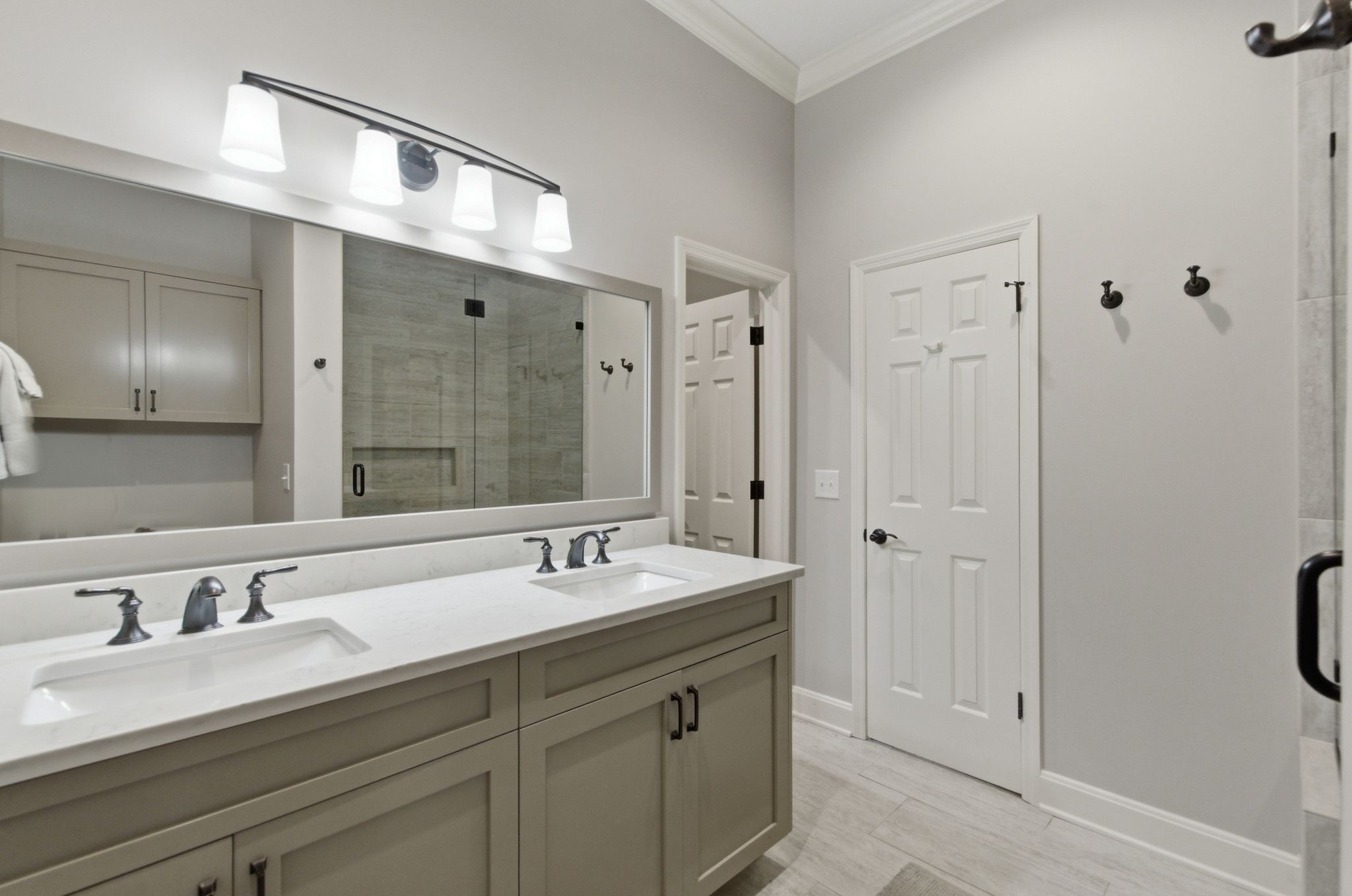 6006 Foxborough Sq, E