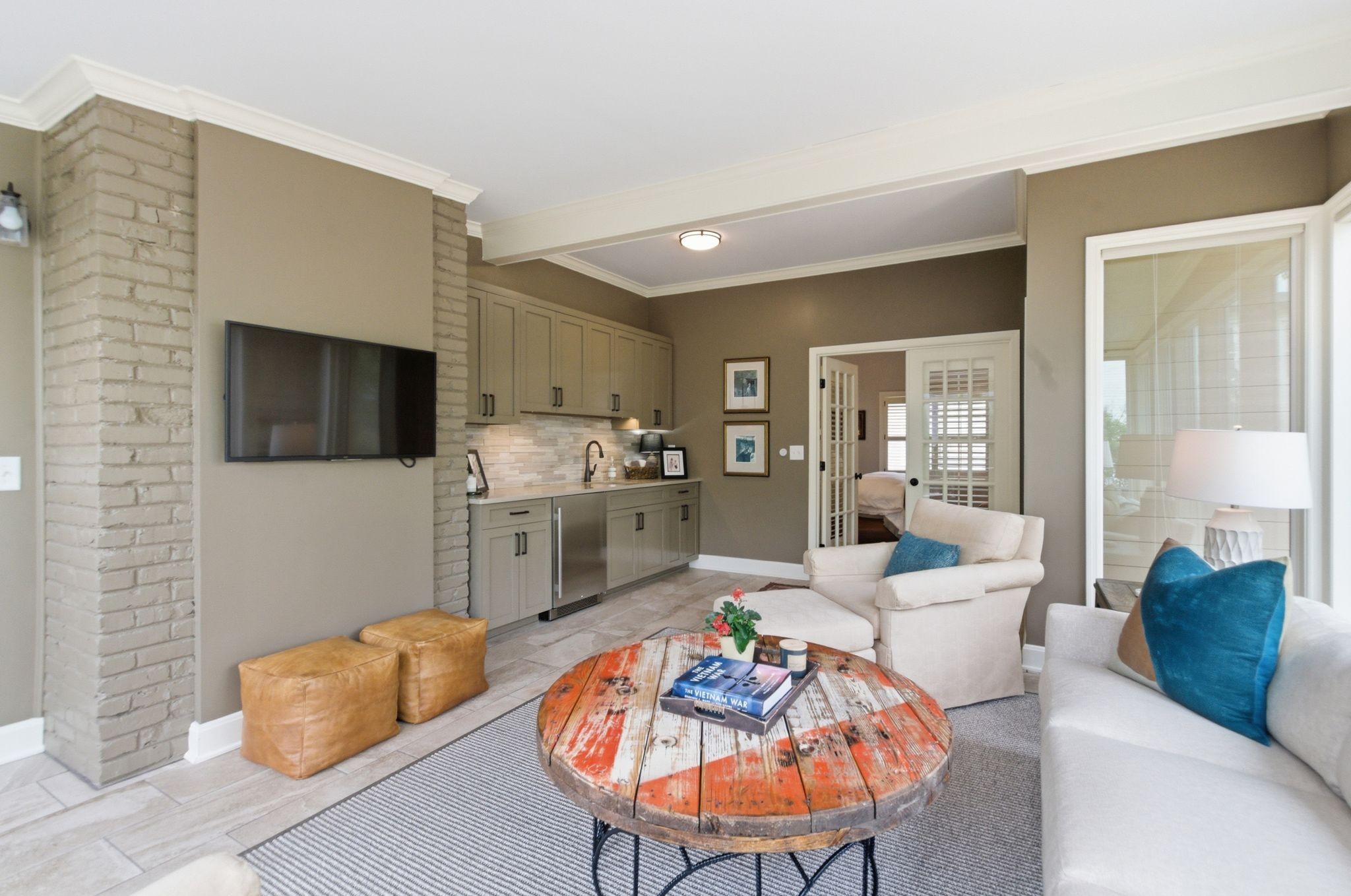 6006 Foxborough Sq, E