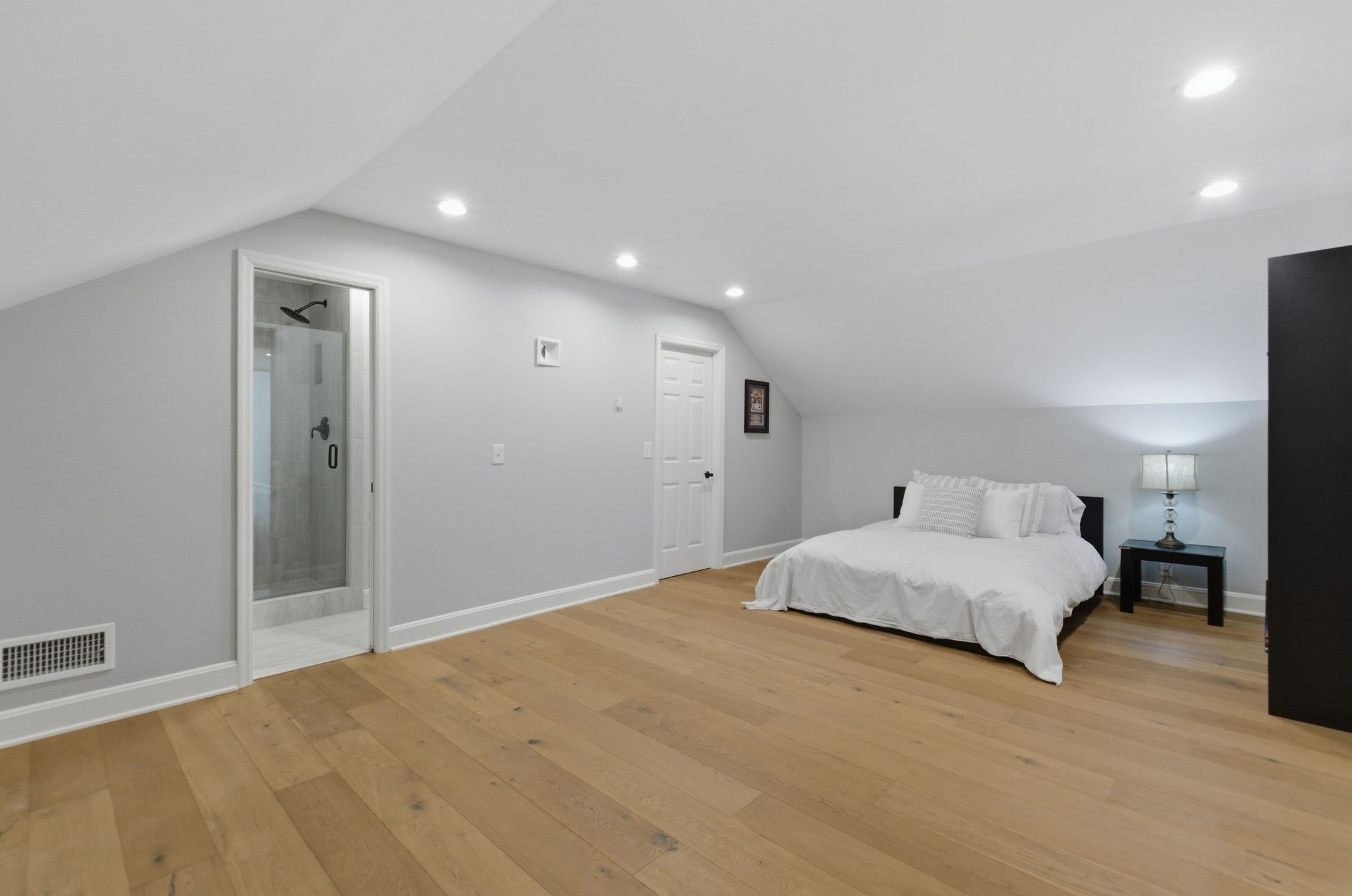 6006 Foxborough Sq, E