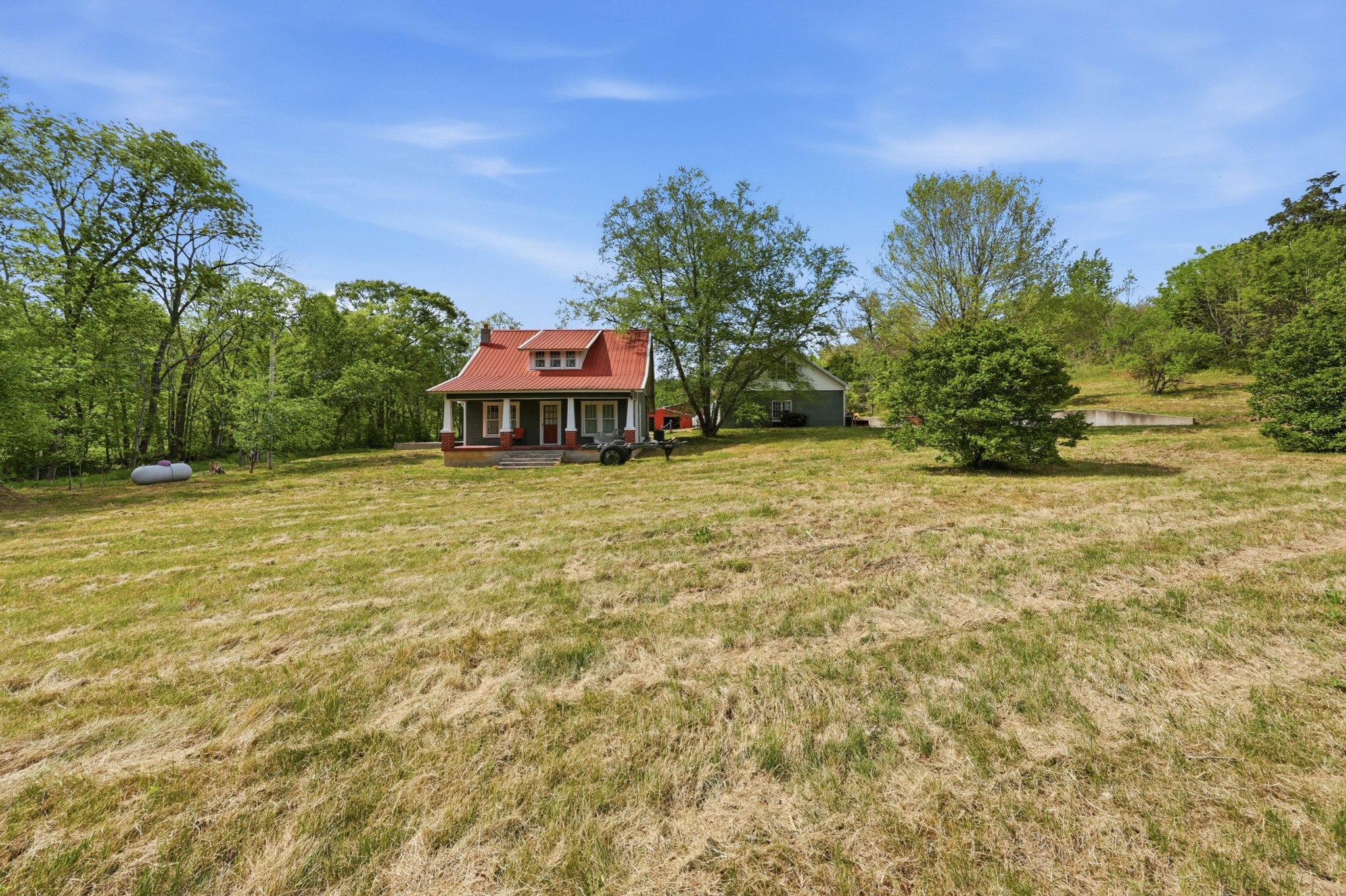 2193 Hughes Rd