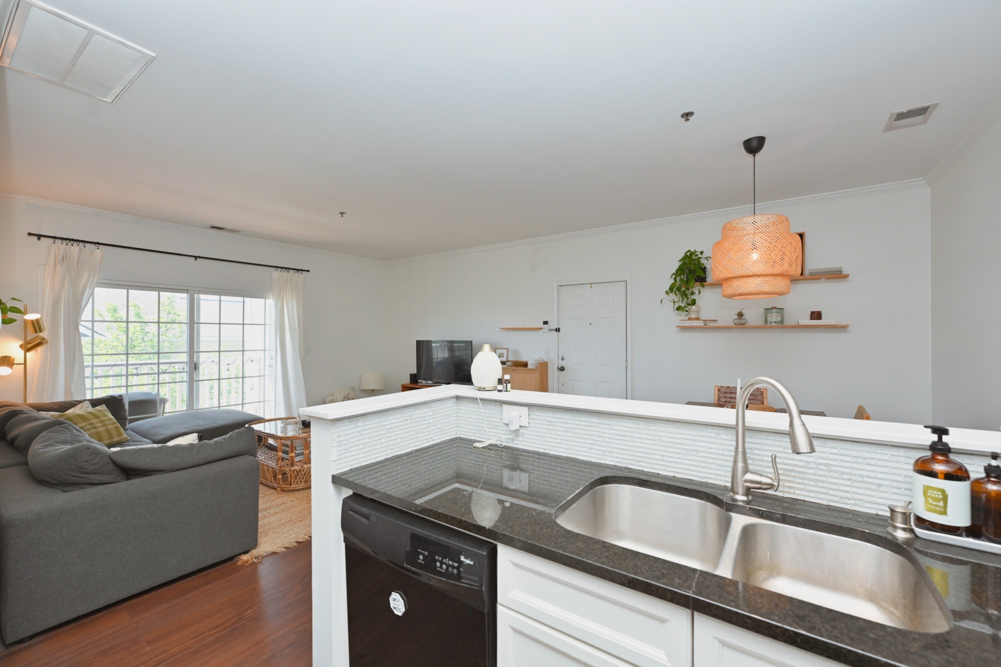 7003 Lenox Village Dr Unit: B11