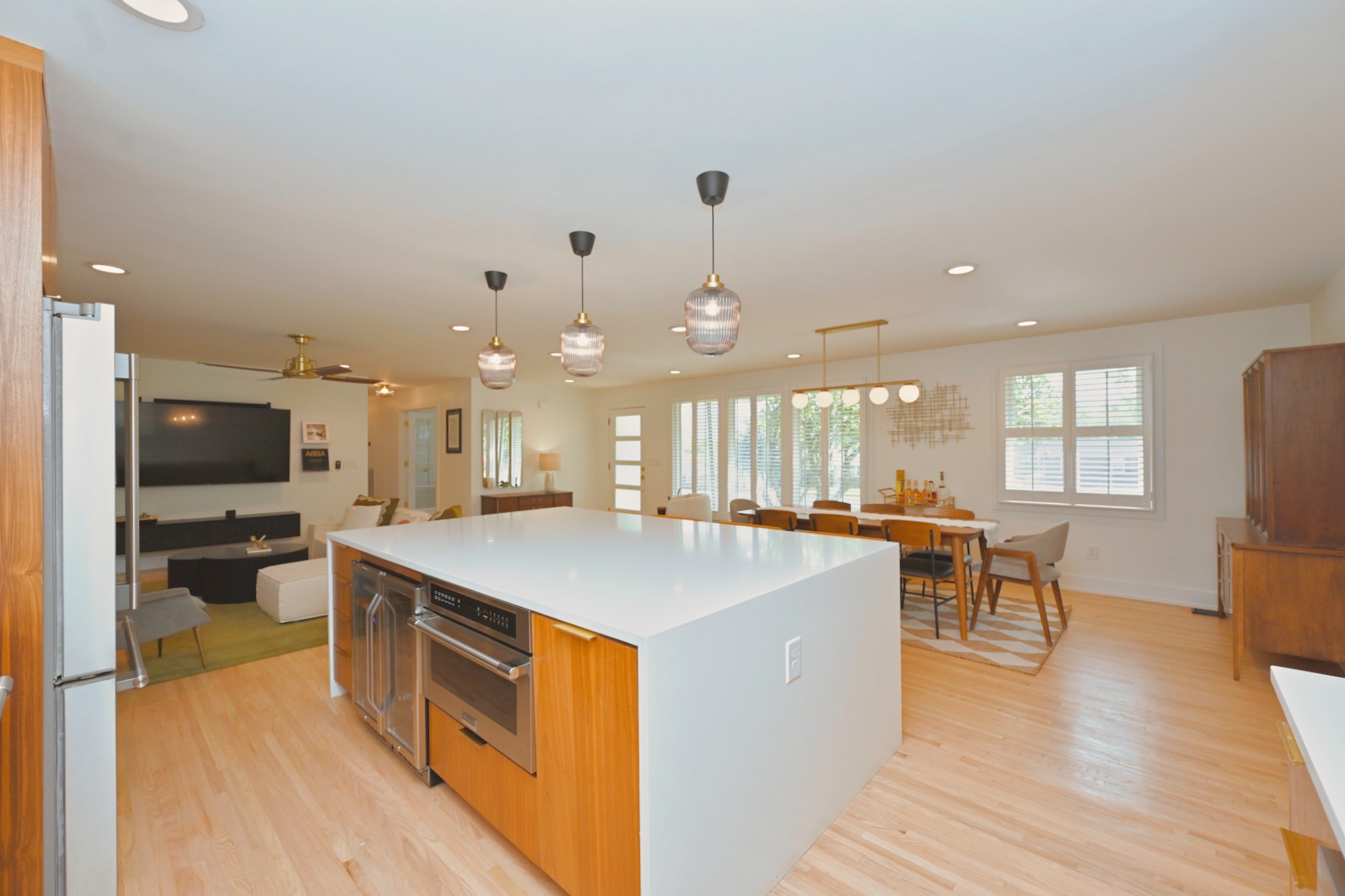 5141 Regent Dr