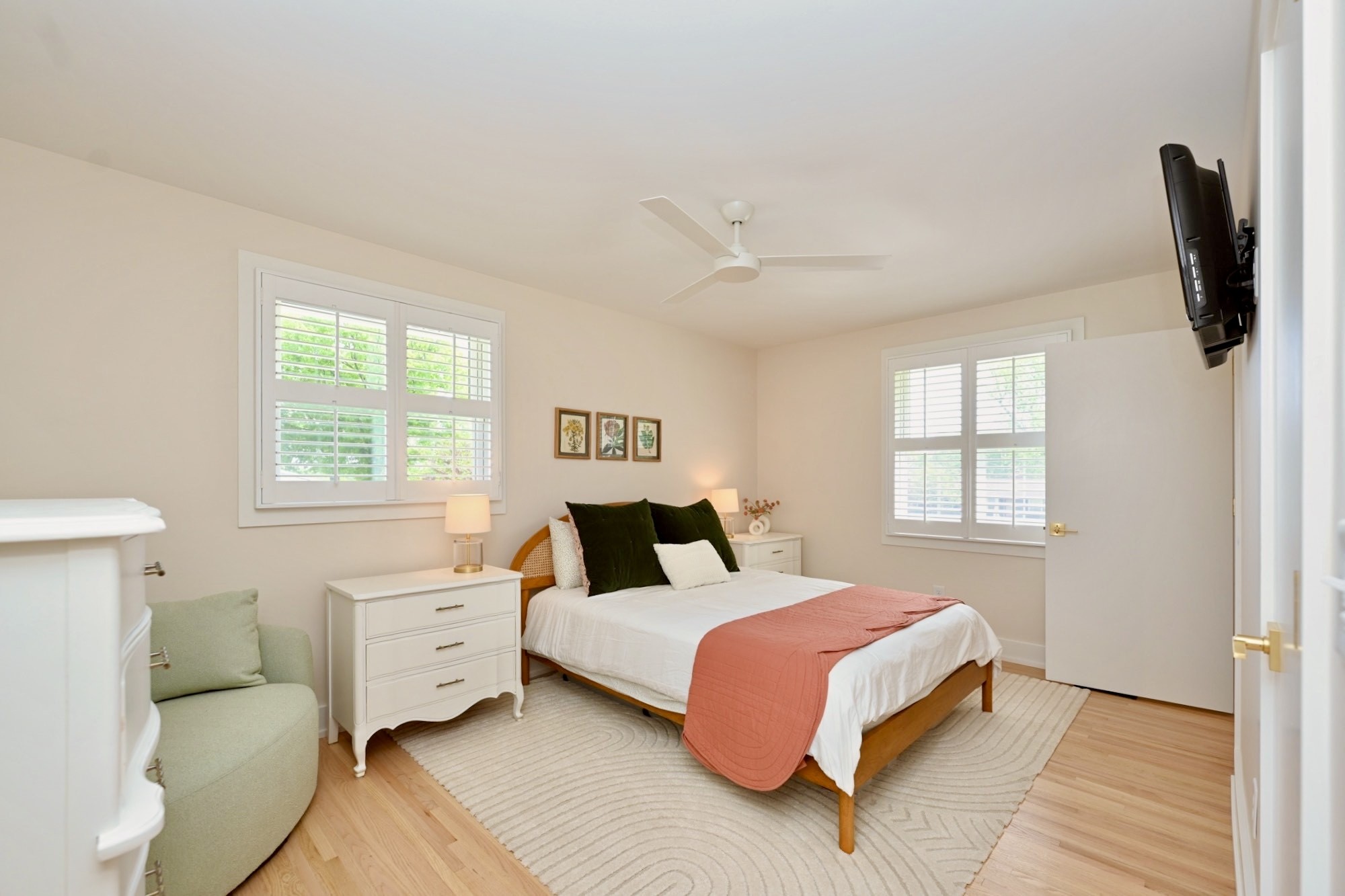 5141 Regent Dr