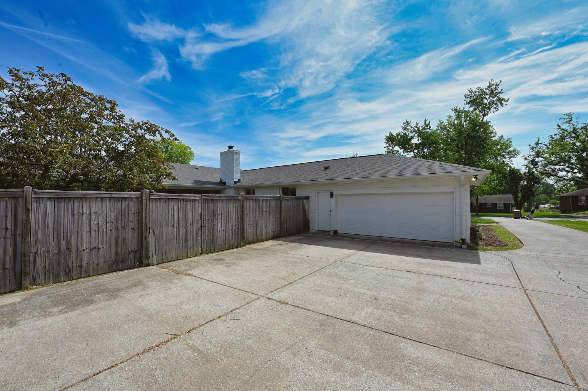 5141 Regent Dr