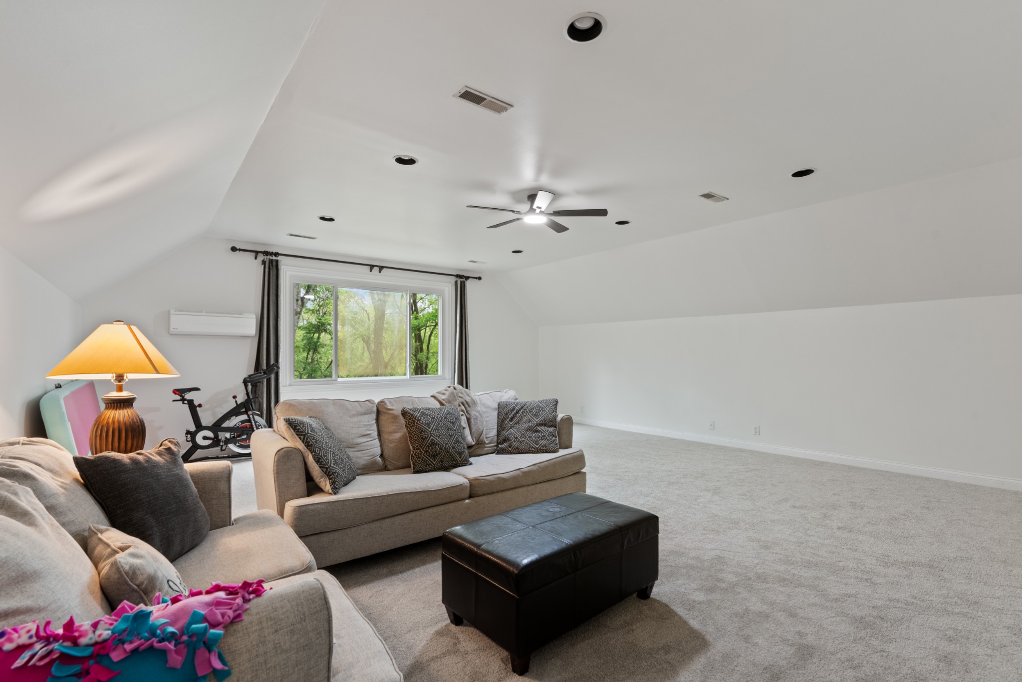 9359 Ansley Ln