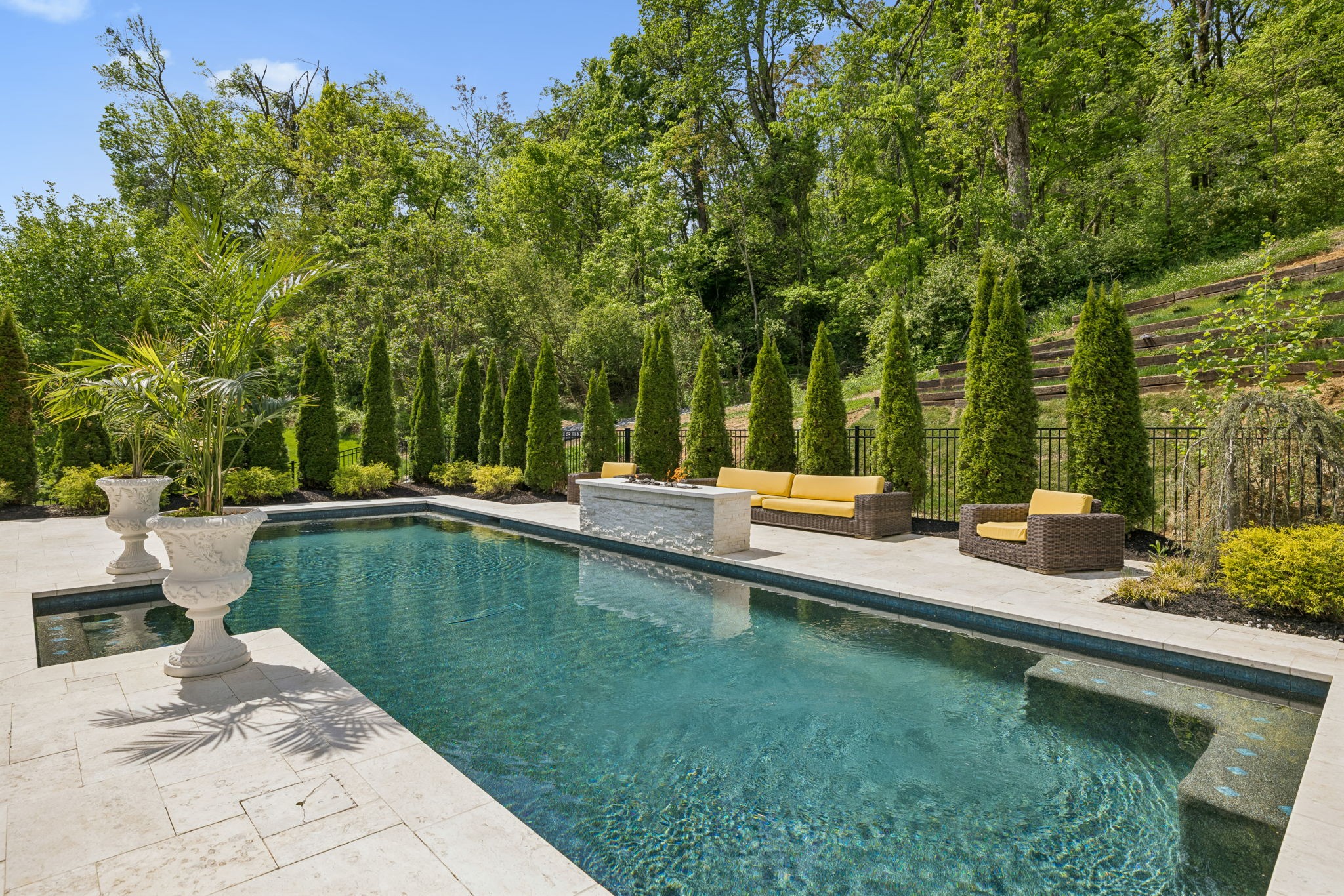 1077 Stockett Dr