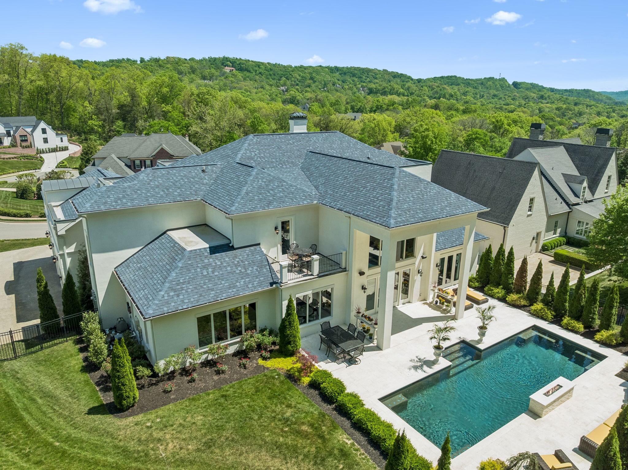 1077 Stockett Dr