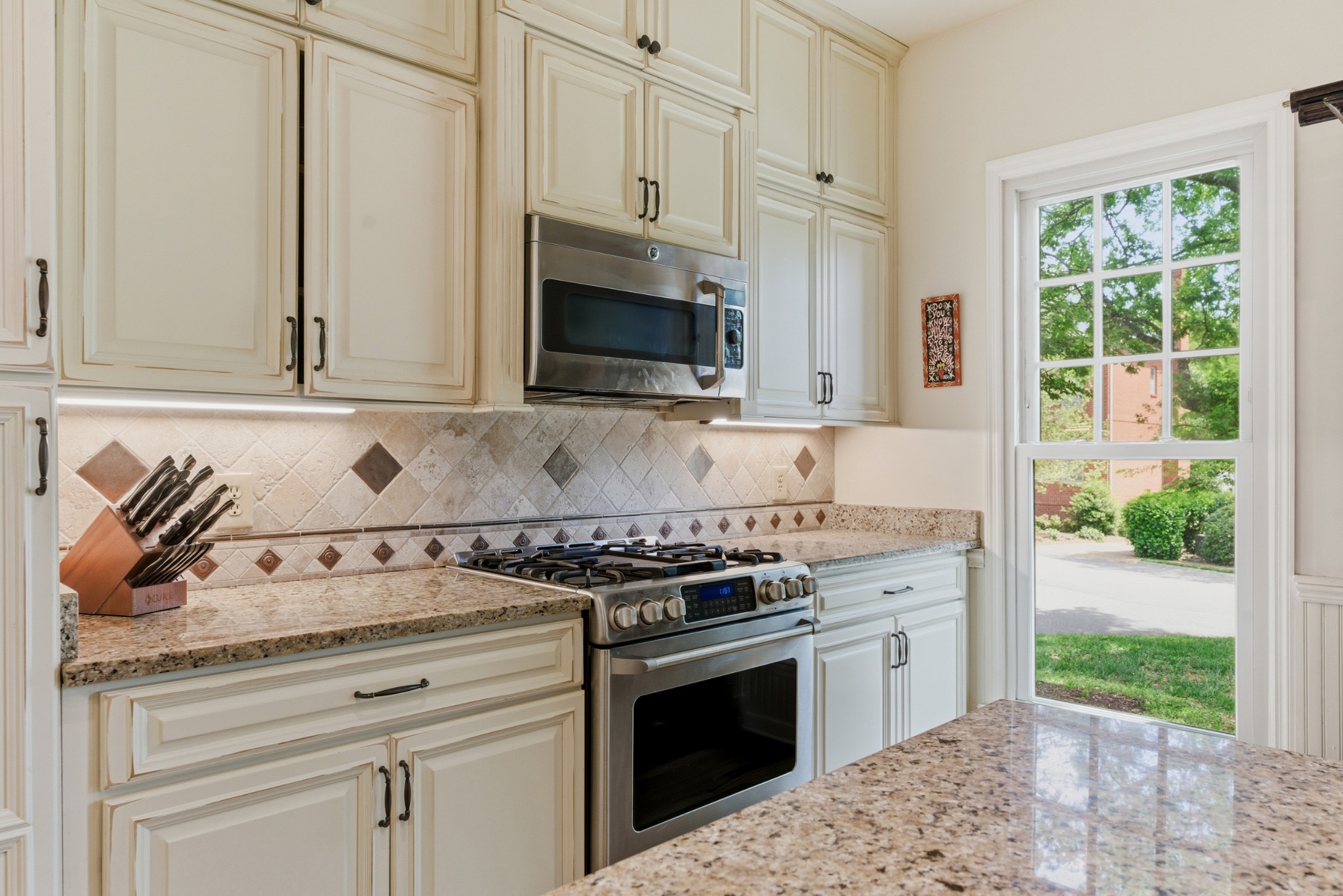 913 Whiteheath Ct