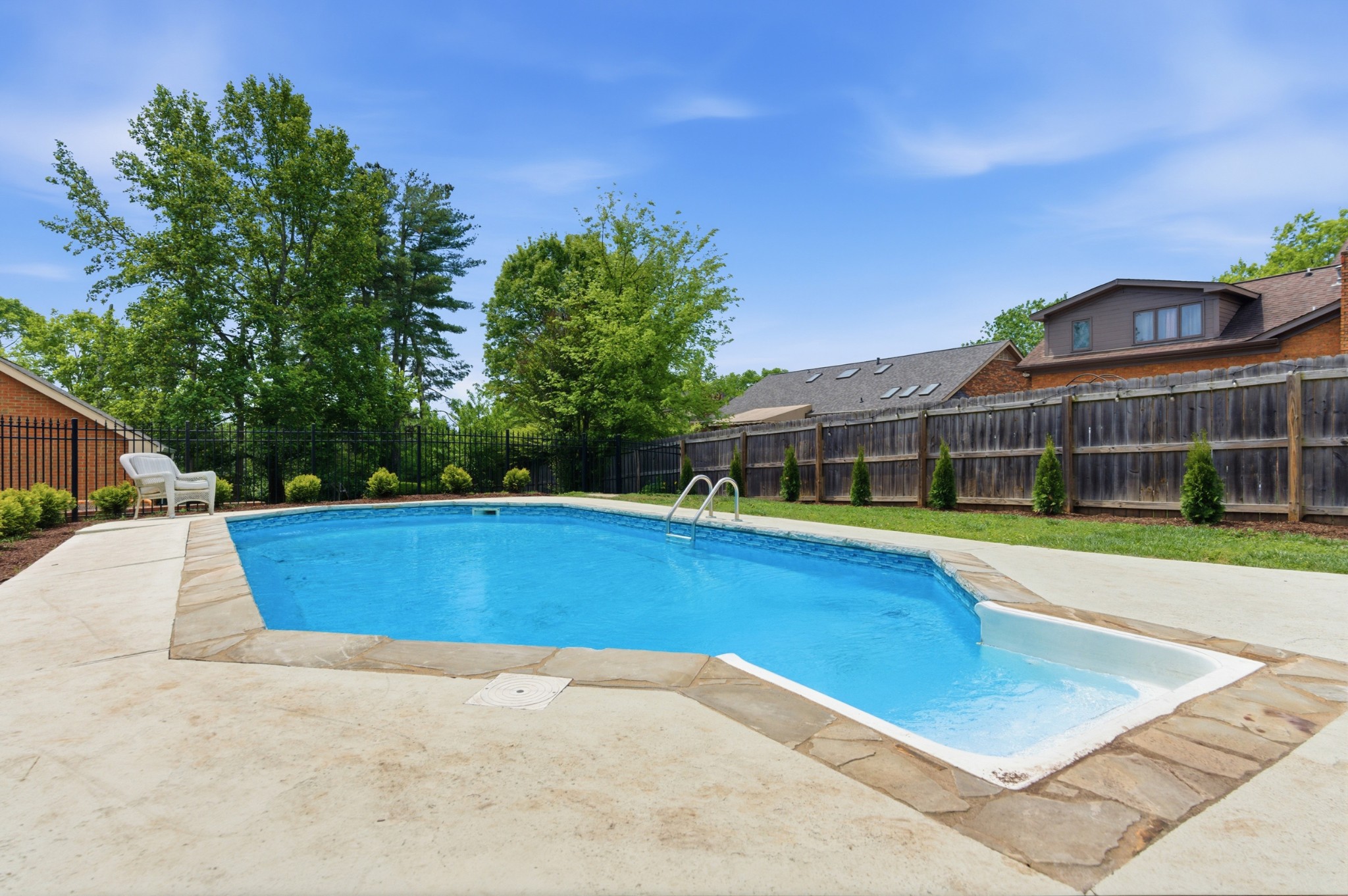913 Whiteheath Ct