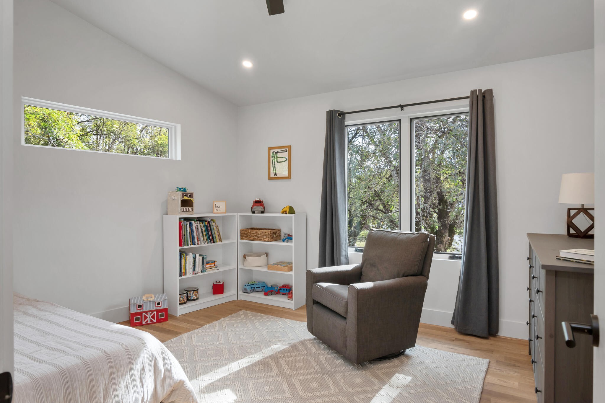 501 Village Ct