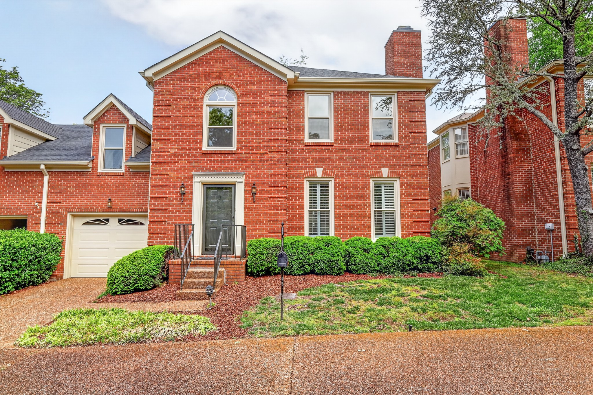 614 Estes Rd