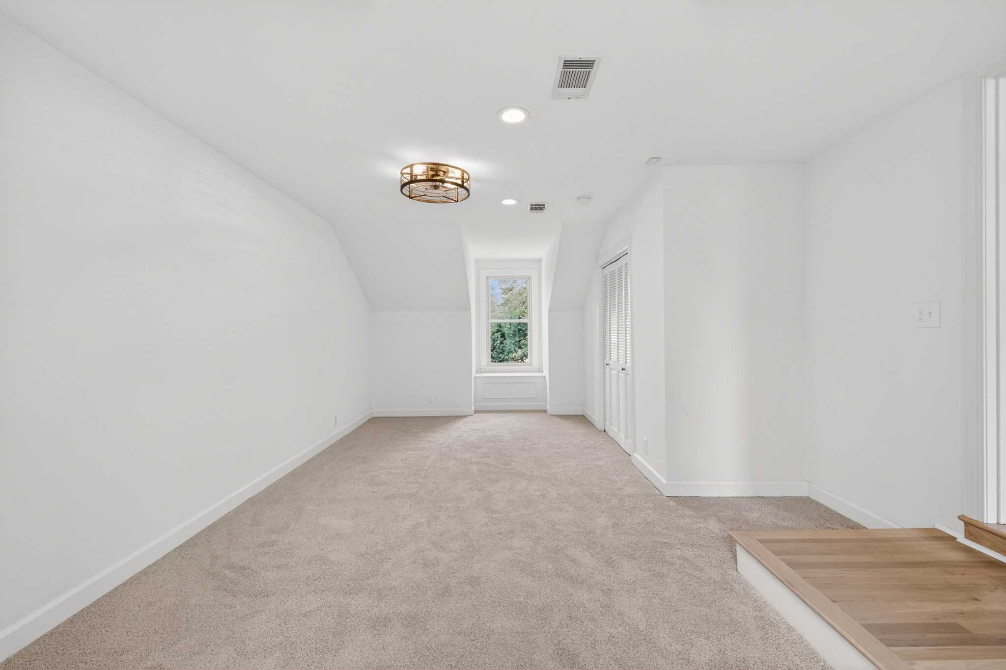 614 Estes Rd