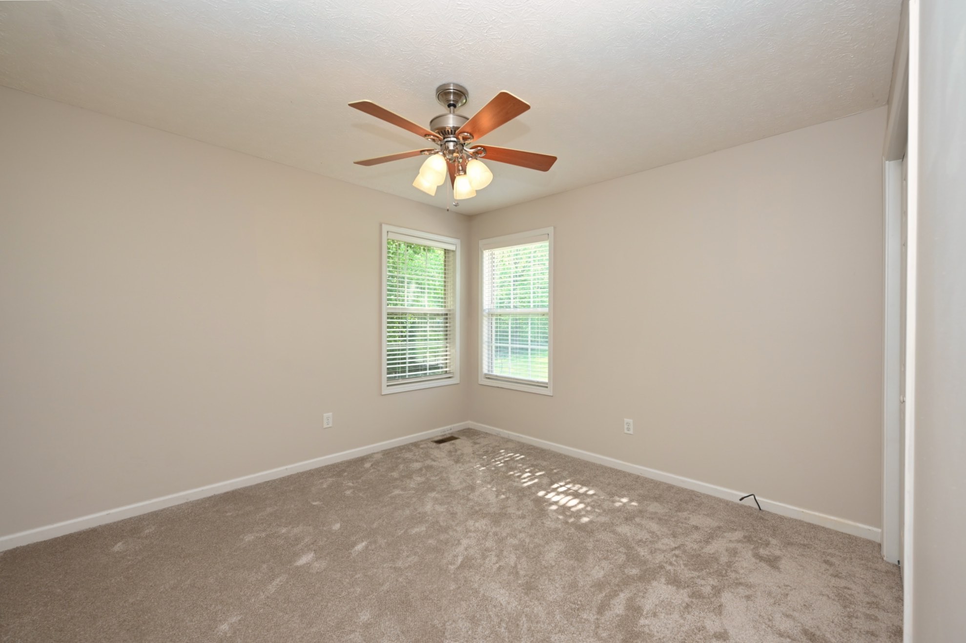 218 Thoroughbred Way
