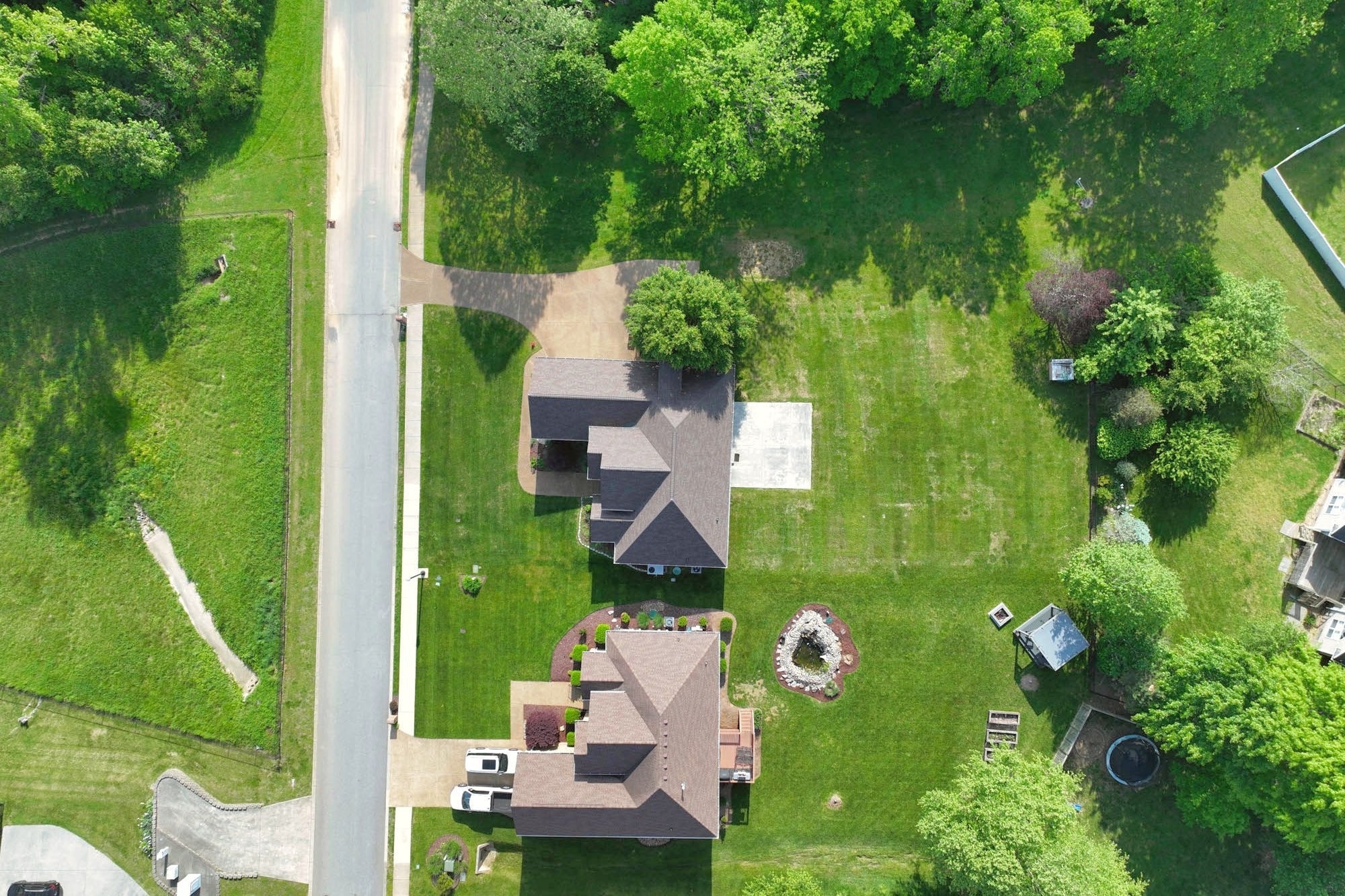 218 Thoroughbred Way