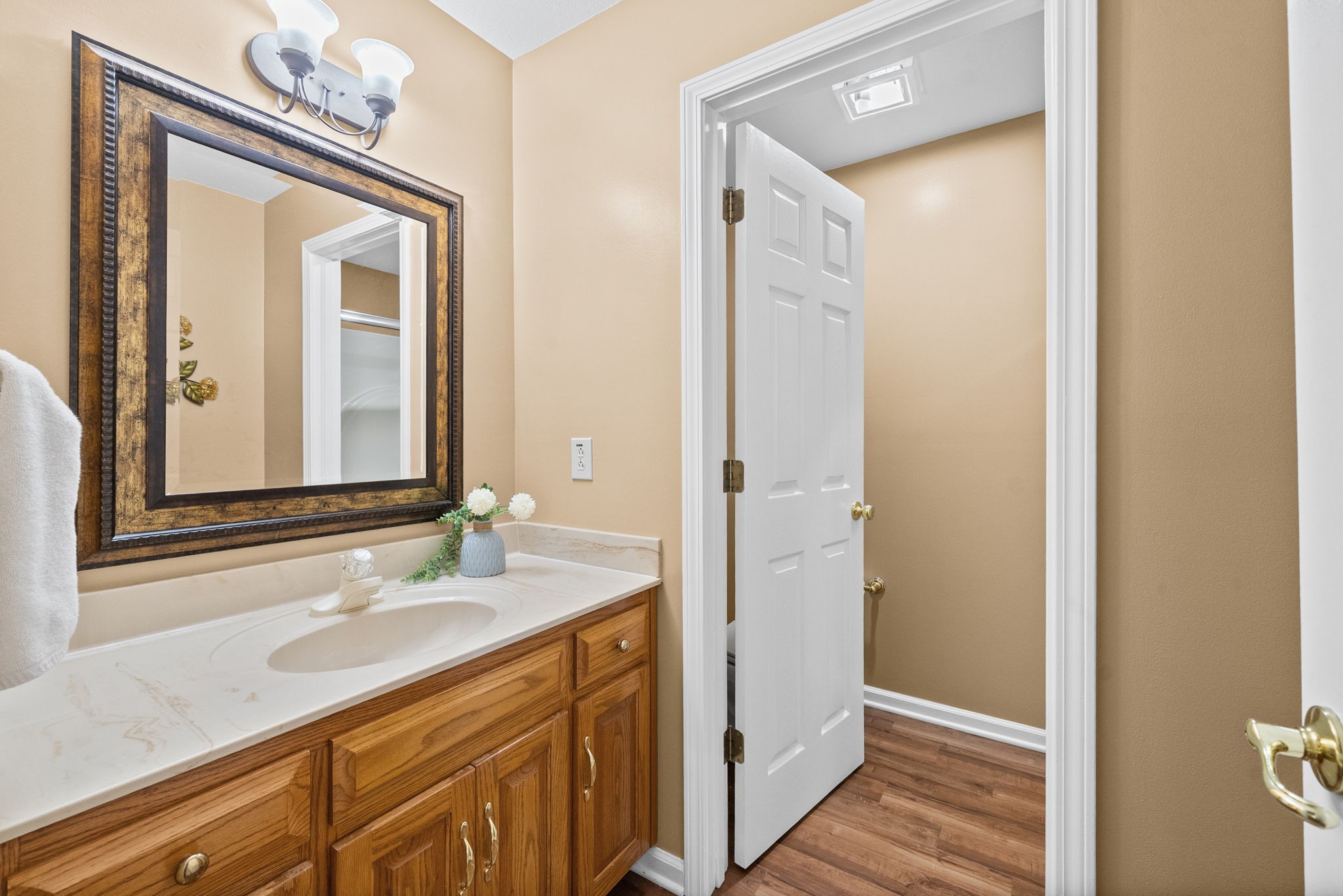 157 Archgate Ct