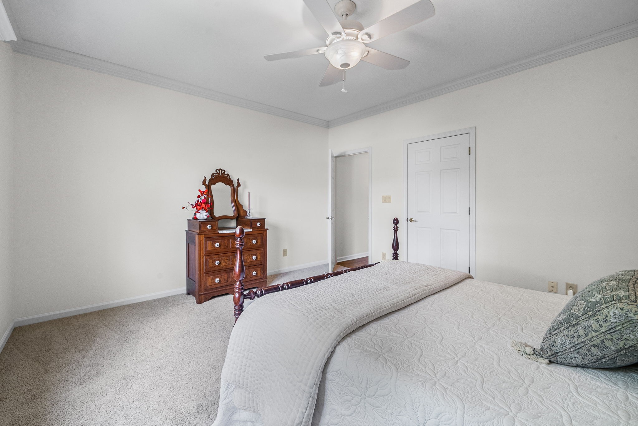 157 Archgate Ct