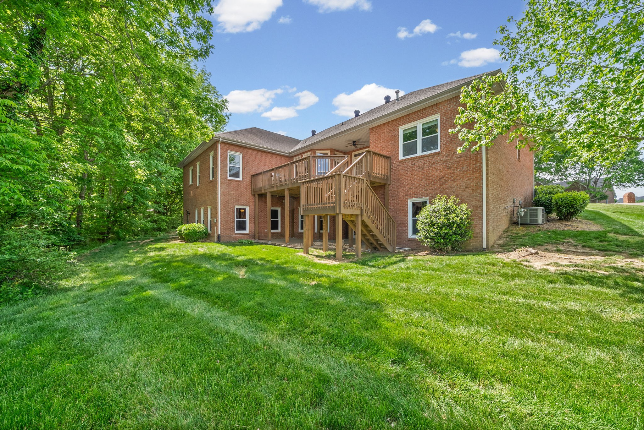 157 Archgate Ct