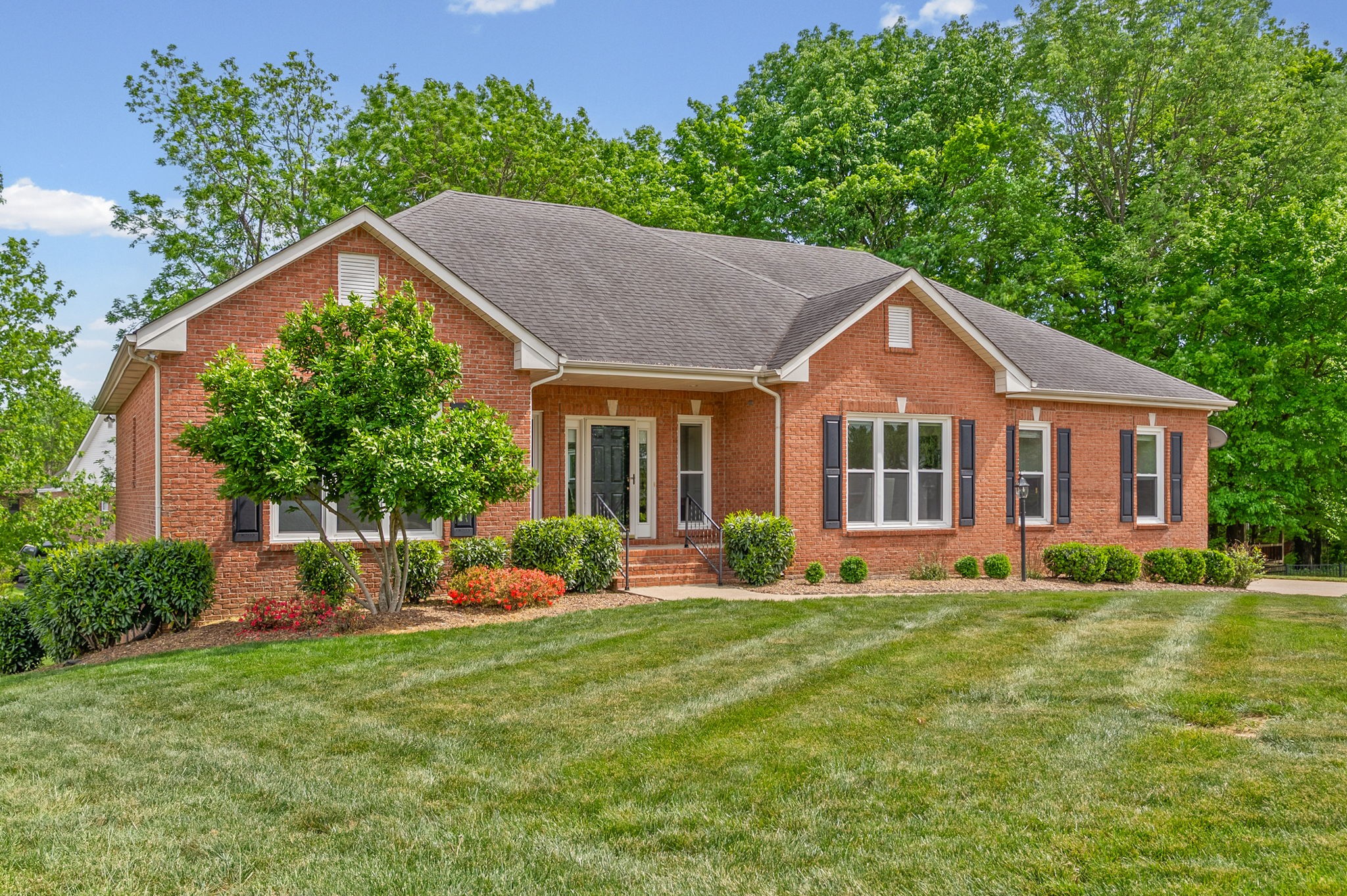 157 Archgate Ct