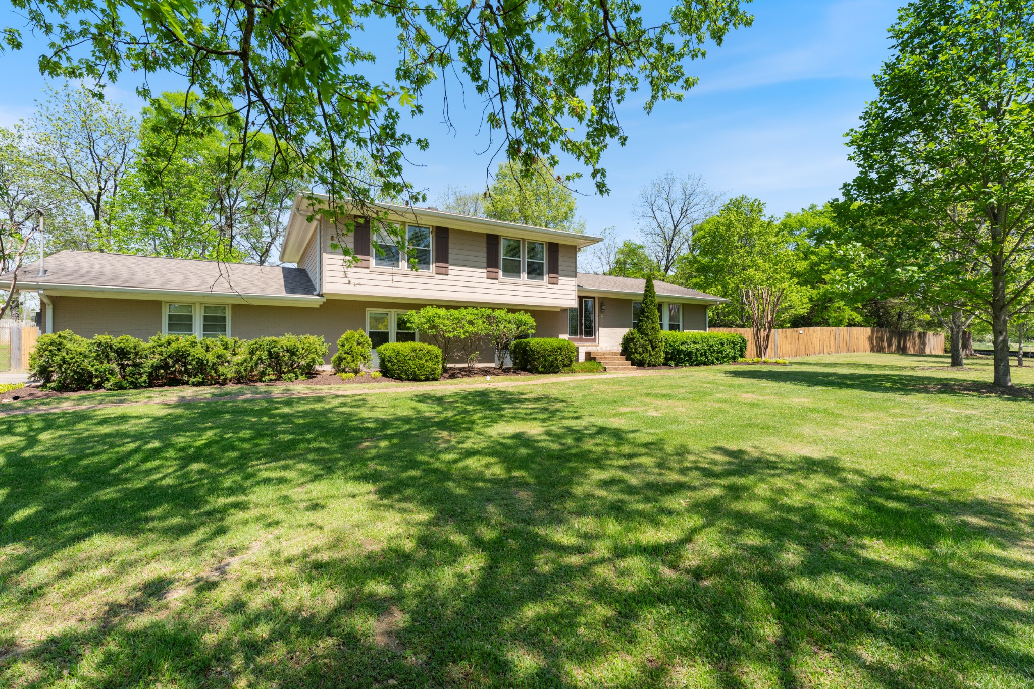 9008 Karen Ct