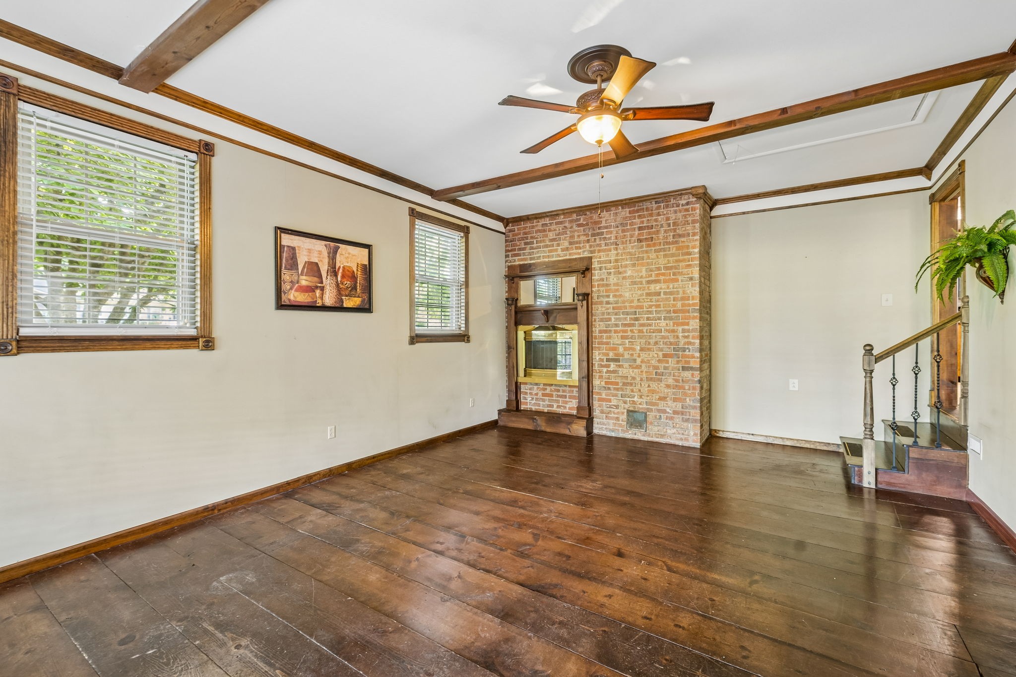 157 Paschal Dr