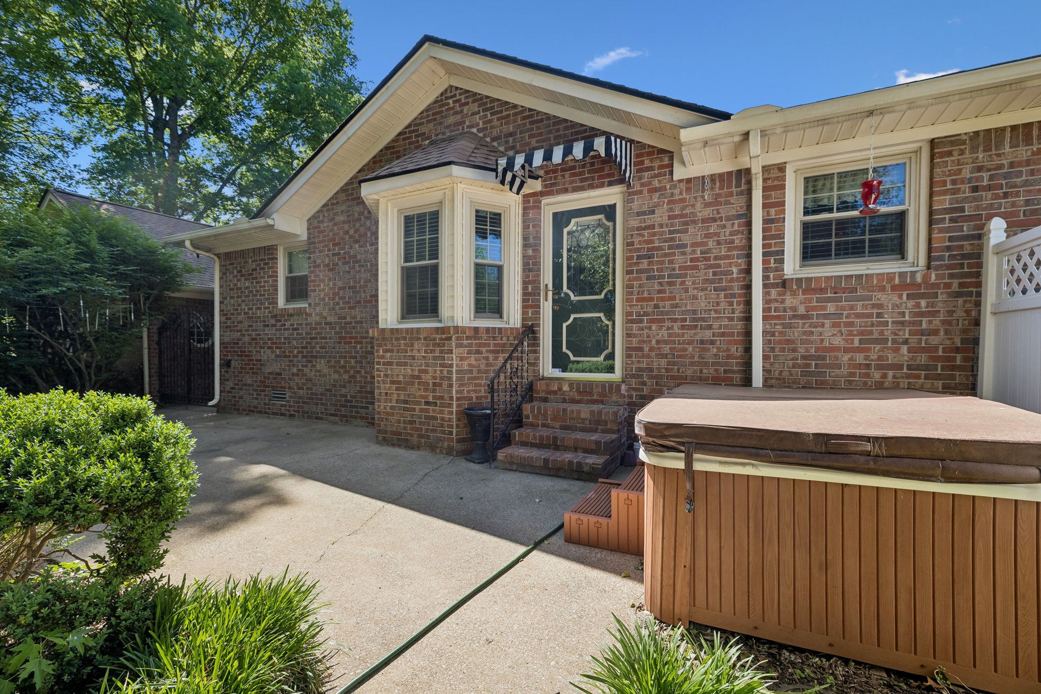 157 Paschal Dr