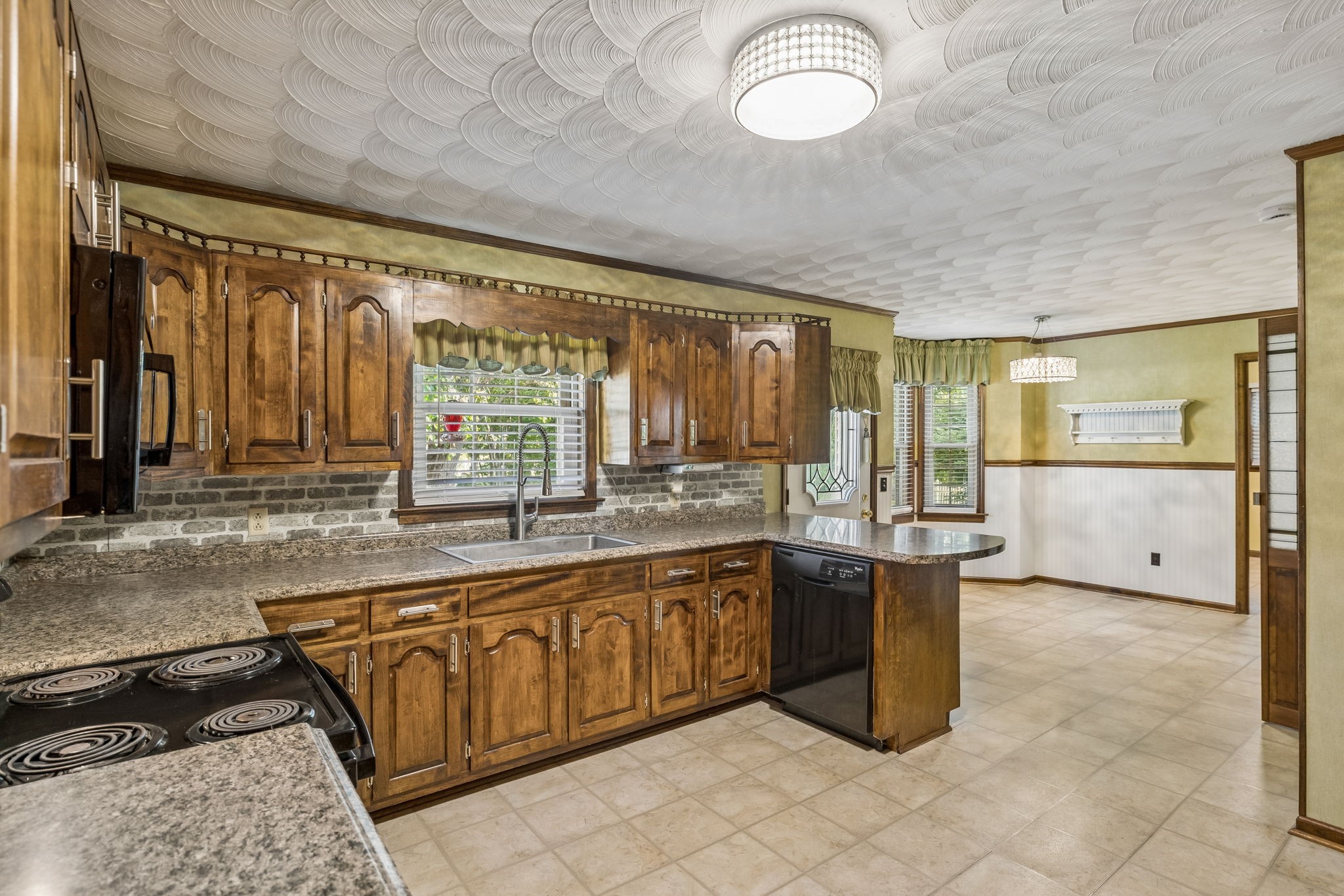 157 Paschal Dr