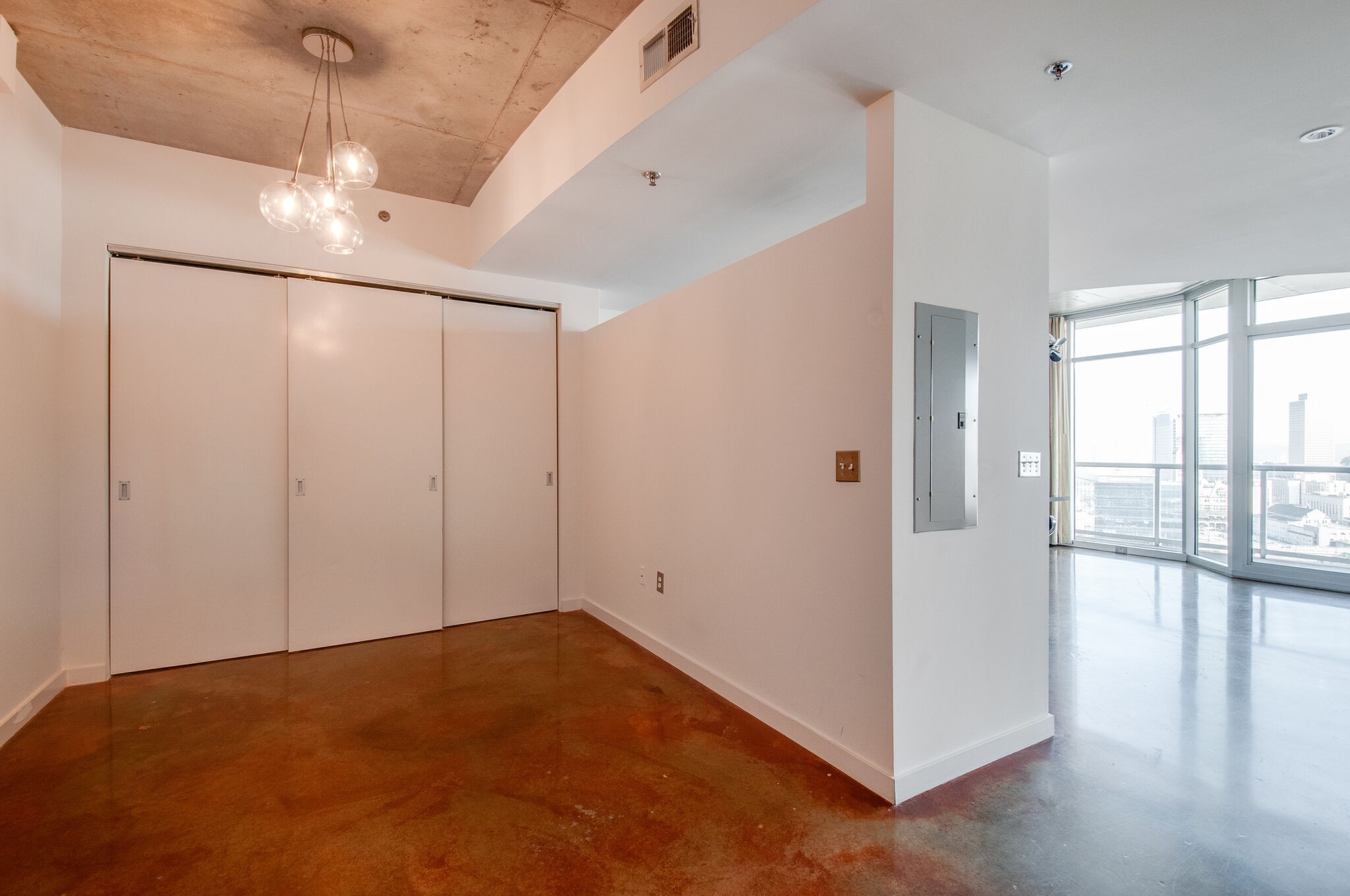 600 12th Ave, S Unit: 1913