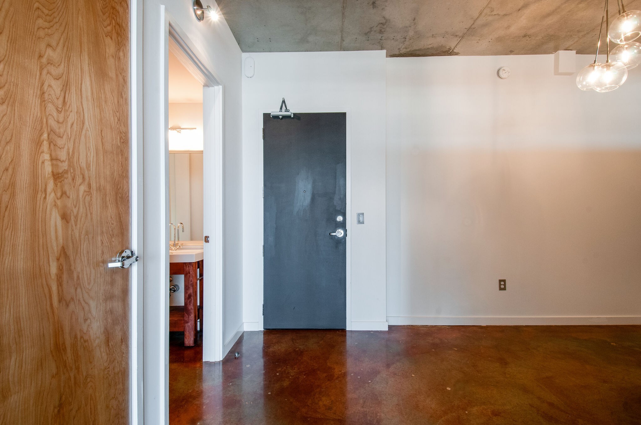 600 12th Ave, S Unit: 1913