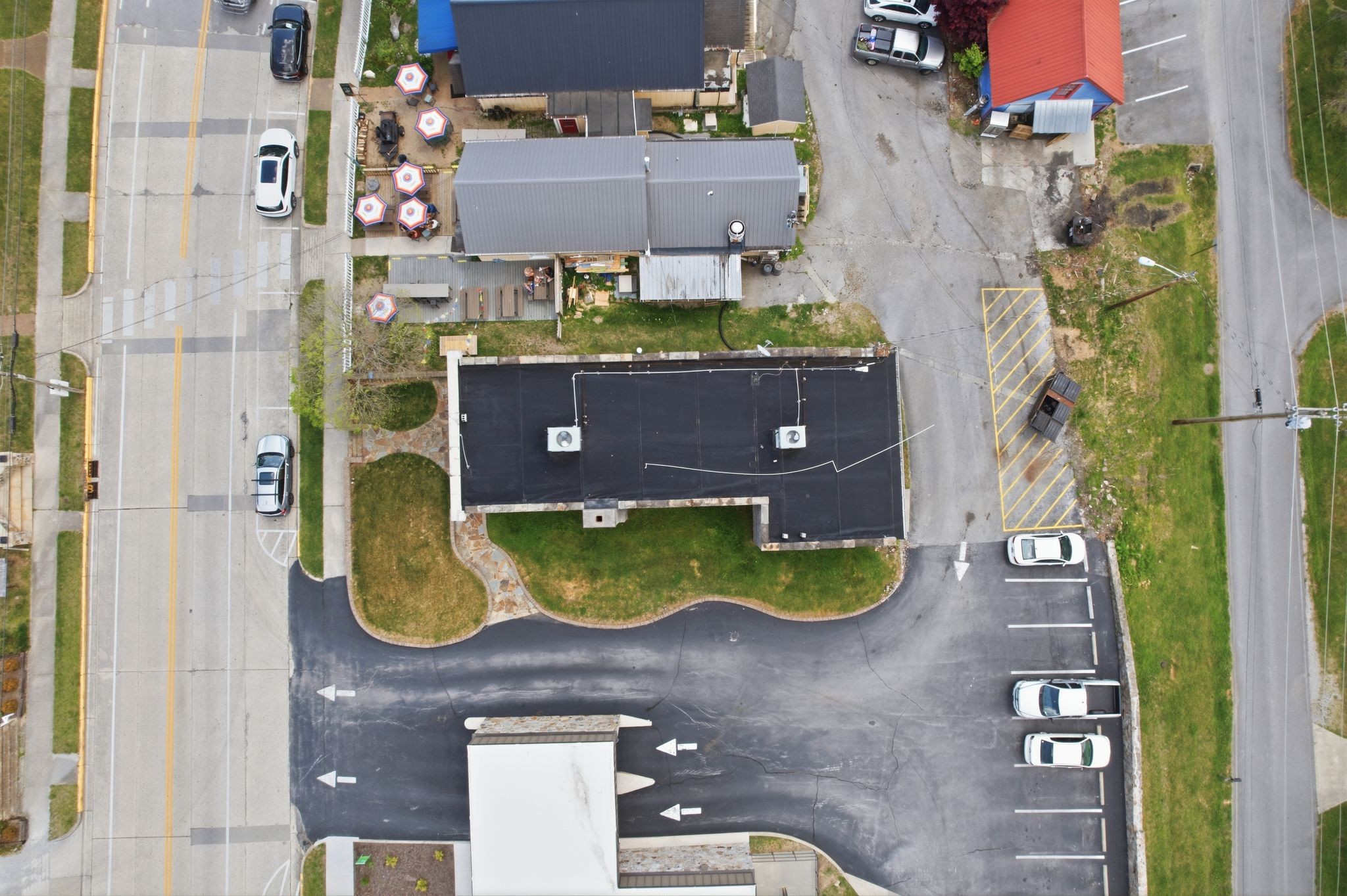 49 University Ave