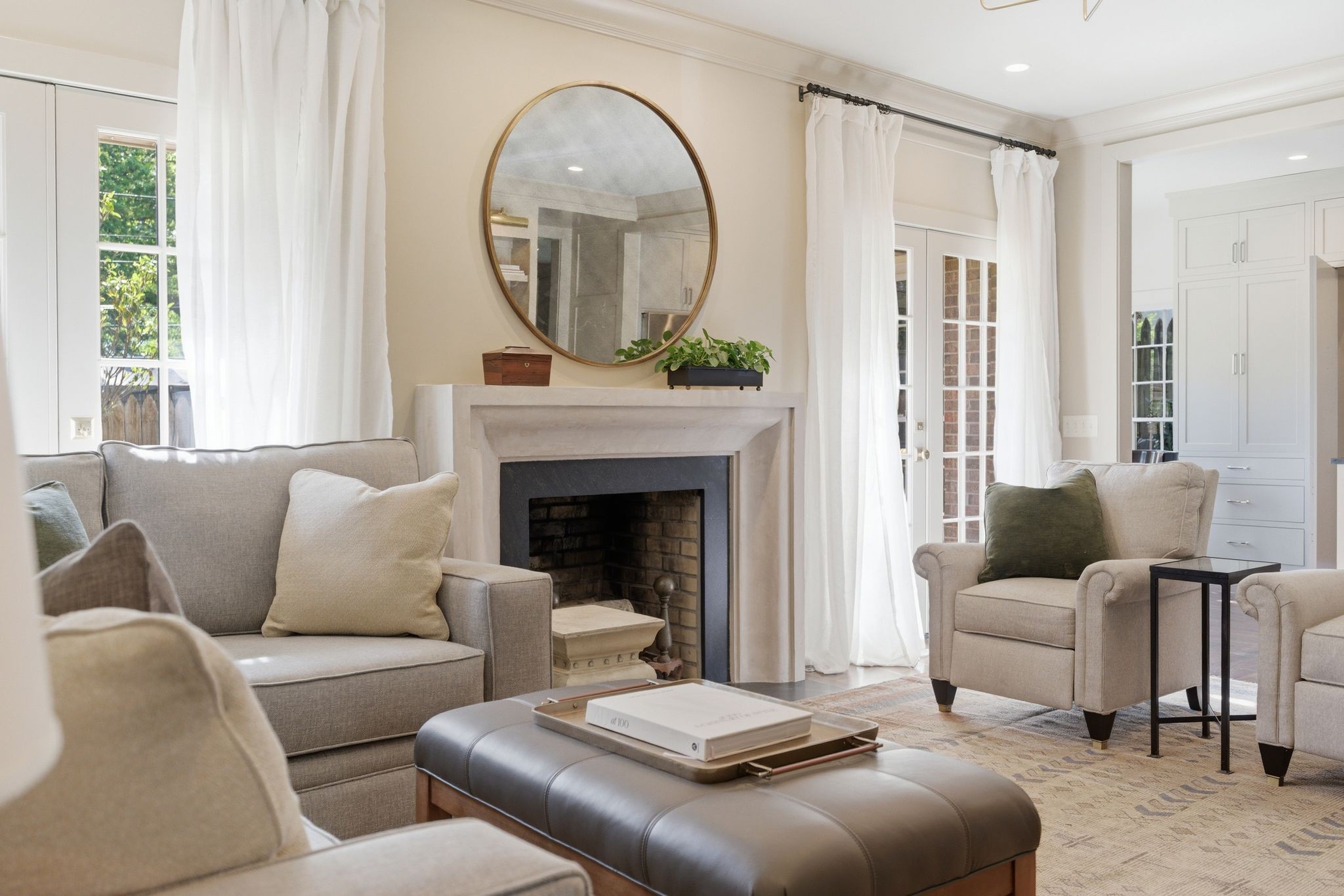 608 Linden Sq