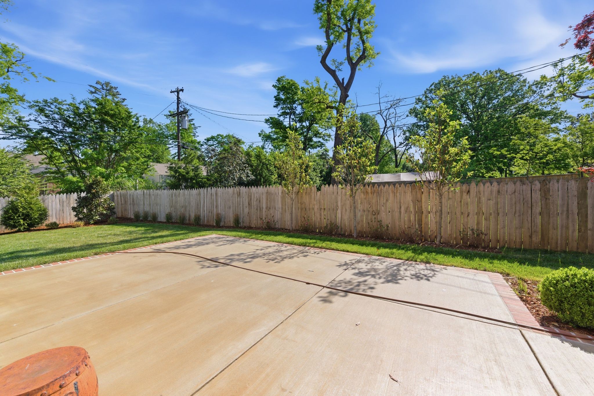 608 Linden Sq