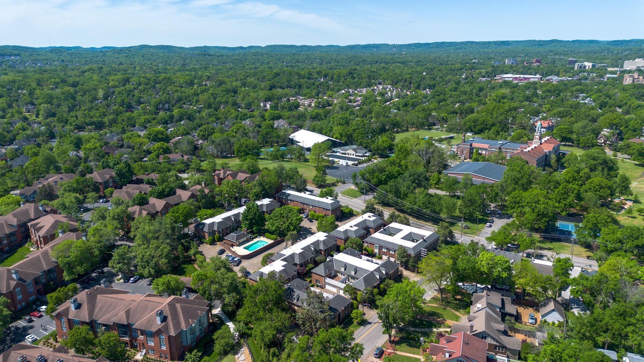 328 Elmington Ave