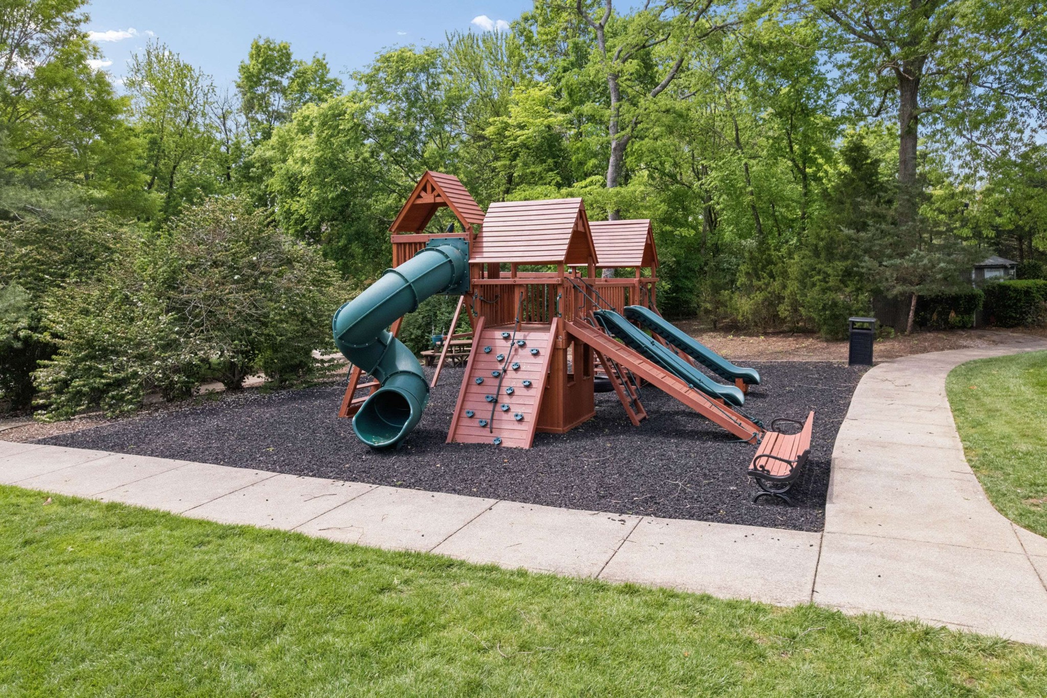 1412 Willowbrooke Cir