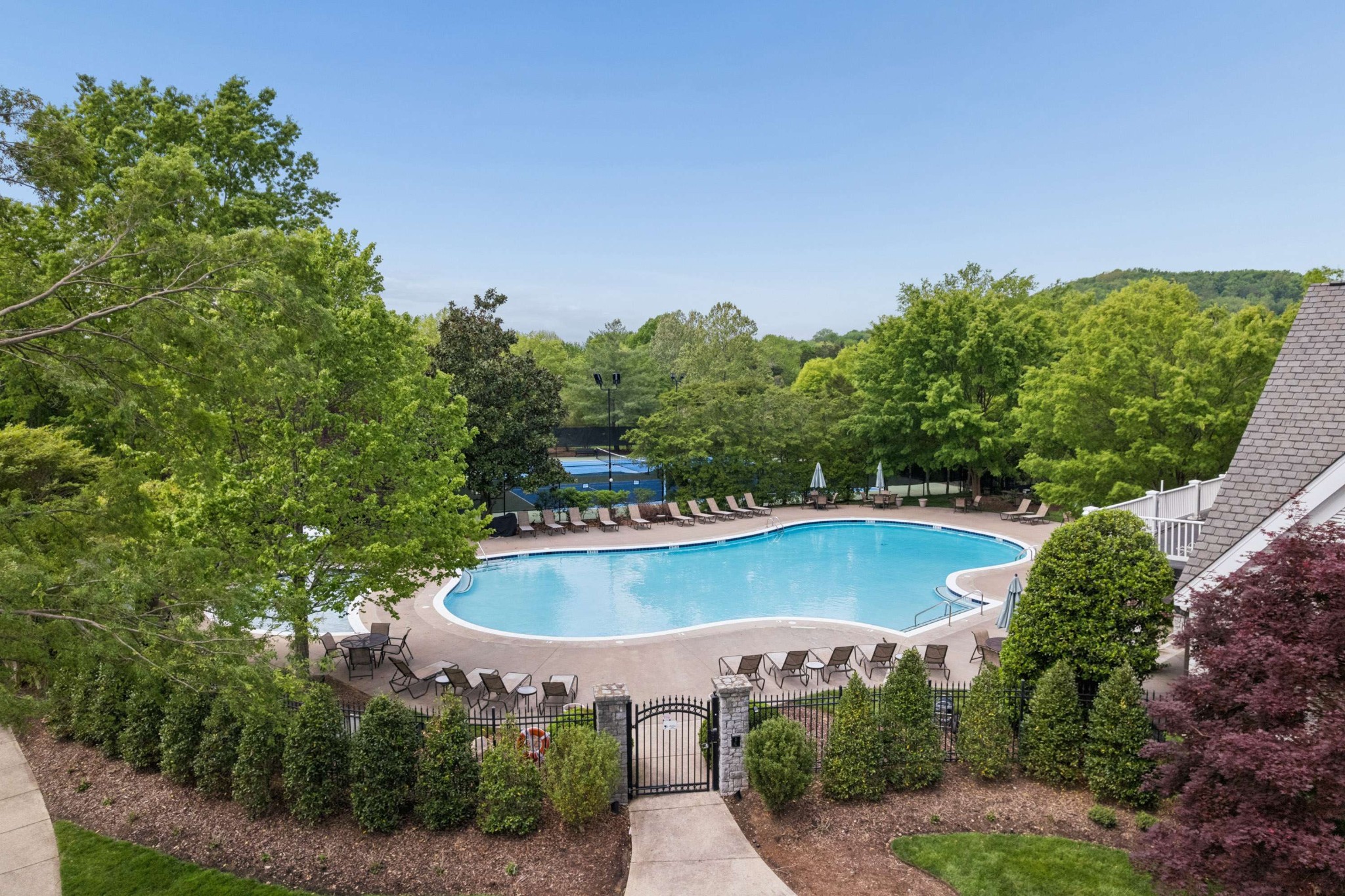 1412 Willowbrooke Cir