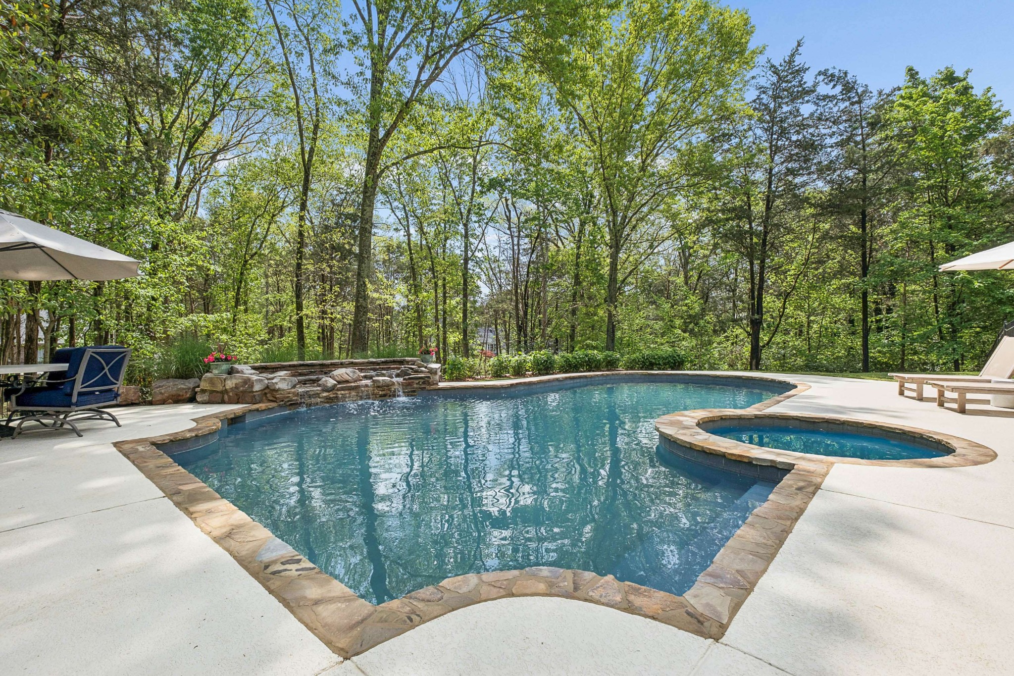 1412 Willowbrooke Cir