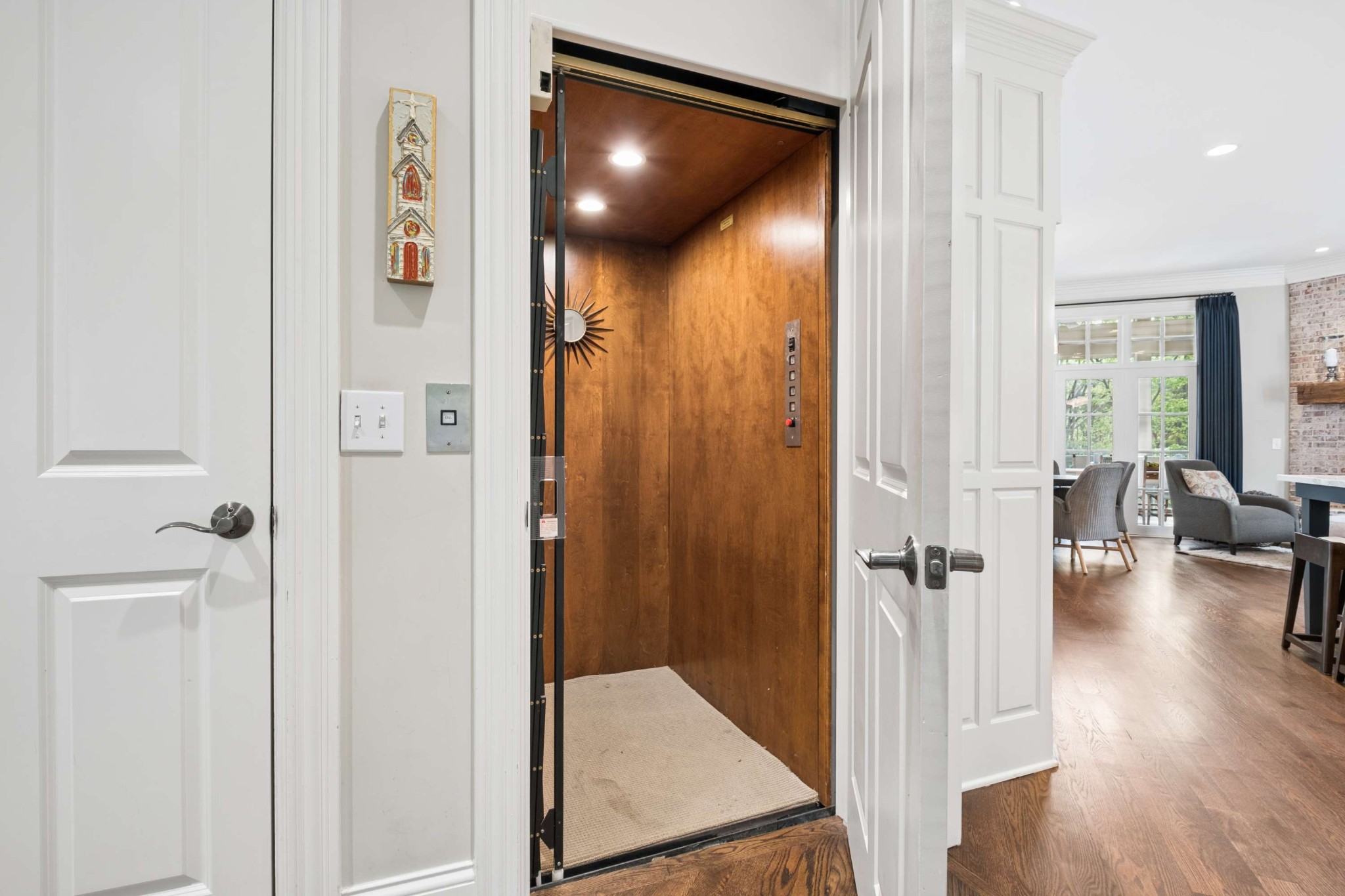 1412 Willowbrooke Cir