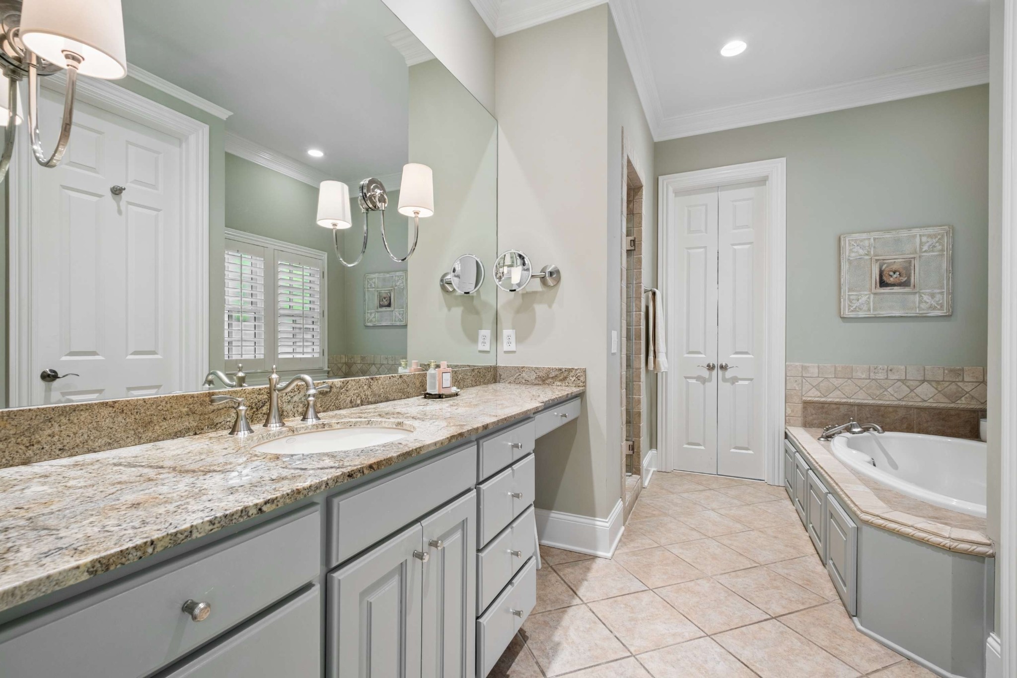 1412 Willowbrooke Cir