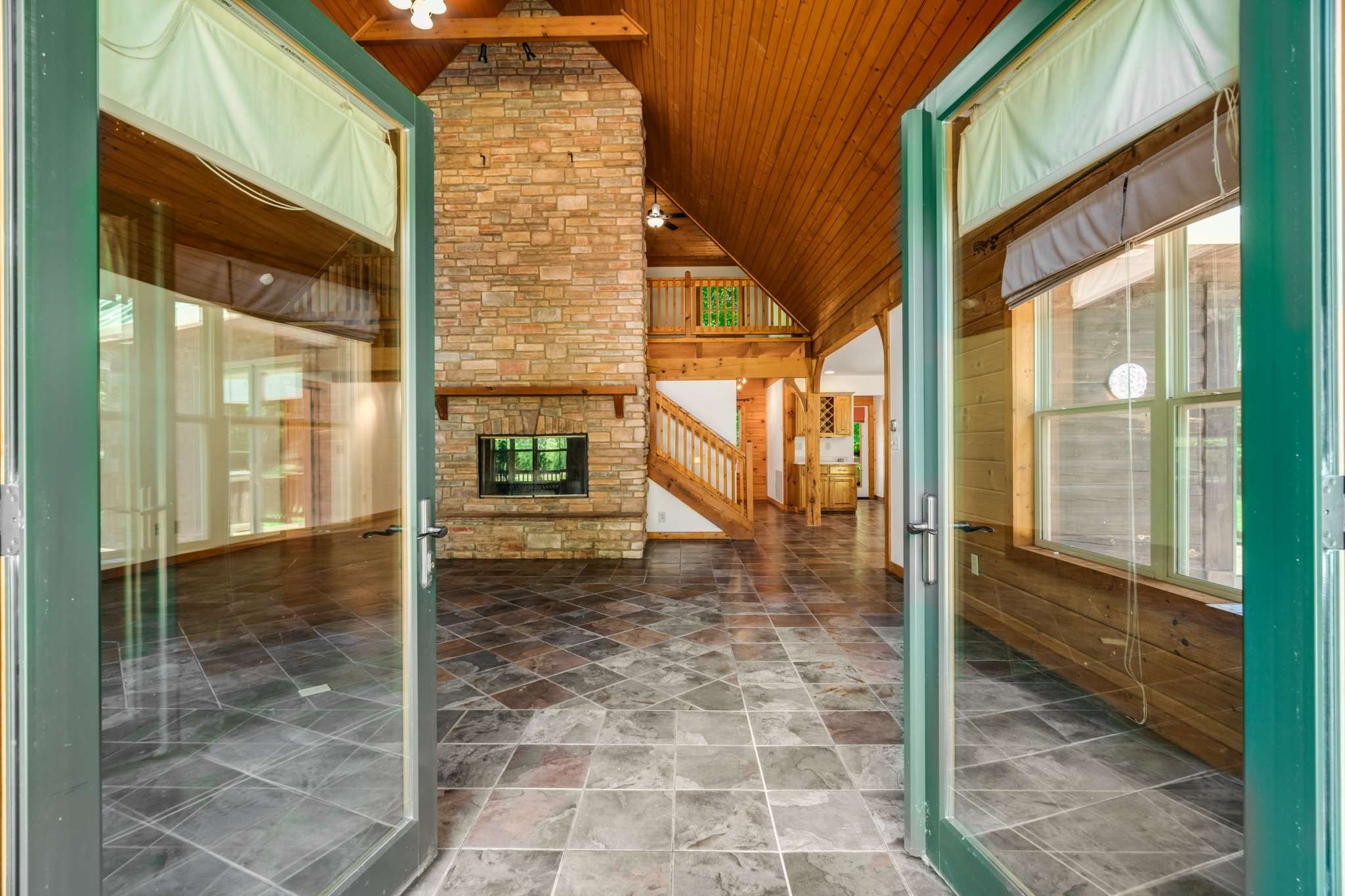 5734 N Lick Creek Rd